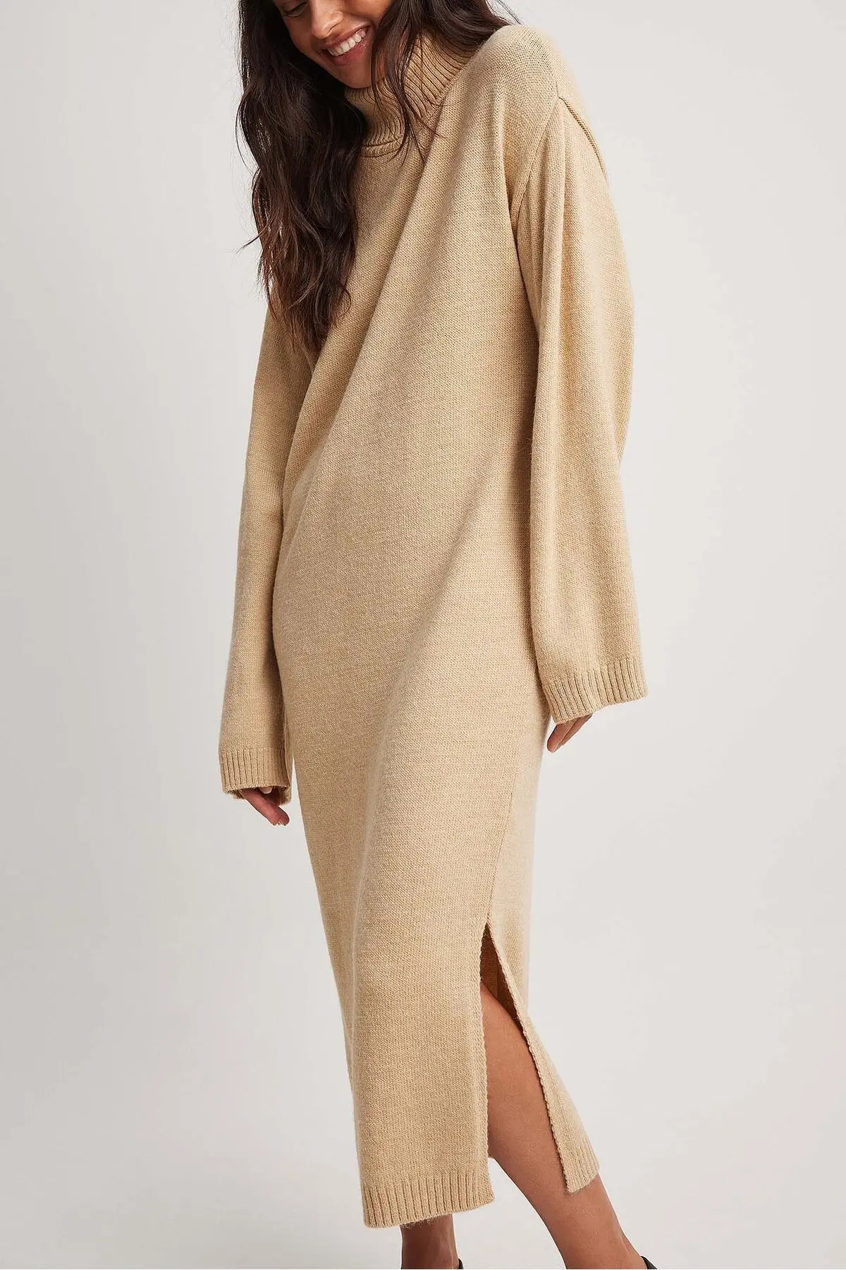 NA-KD Gestricktes, übergroßes Midikleid | Trendyol DE