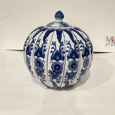 Lg Vtg Chinese Porcelain Chinoiserie Flow Blue & White Pumpkin Shaped Ginger Jar | eBay US