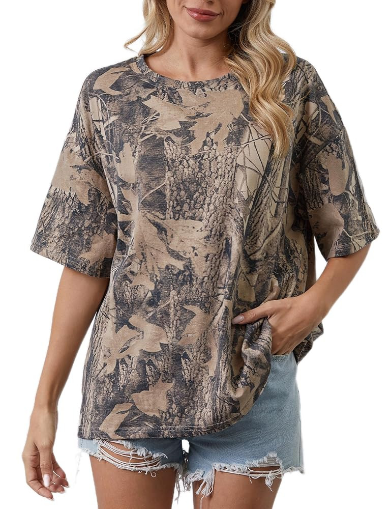 Camo Shirt for Women Maple Leaf Print Short Sleeve Crewneck T-Shirts Summer Oversized Tee Shirts ... | Amazon (US)