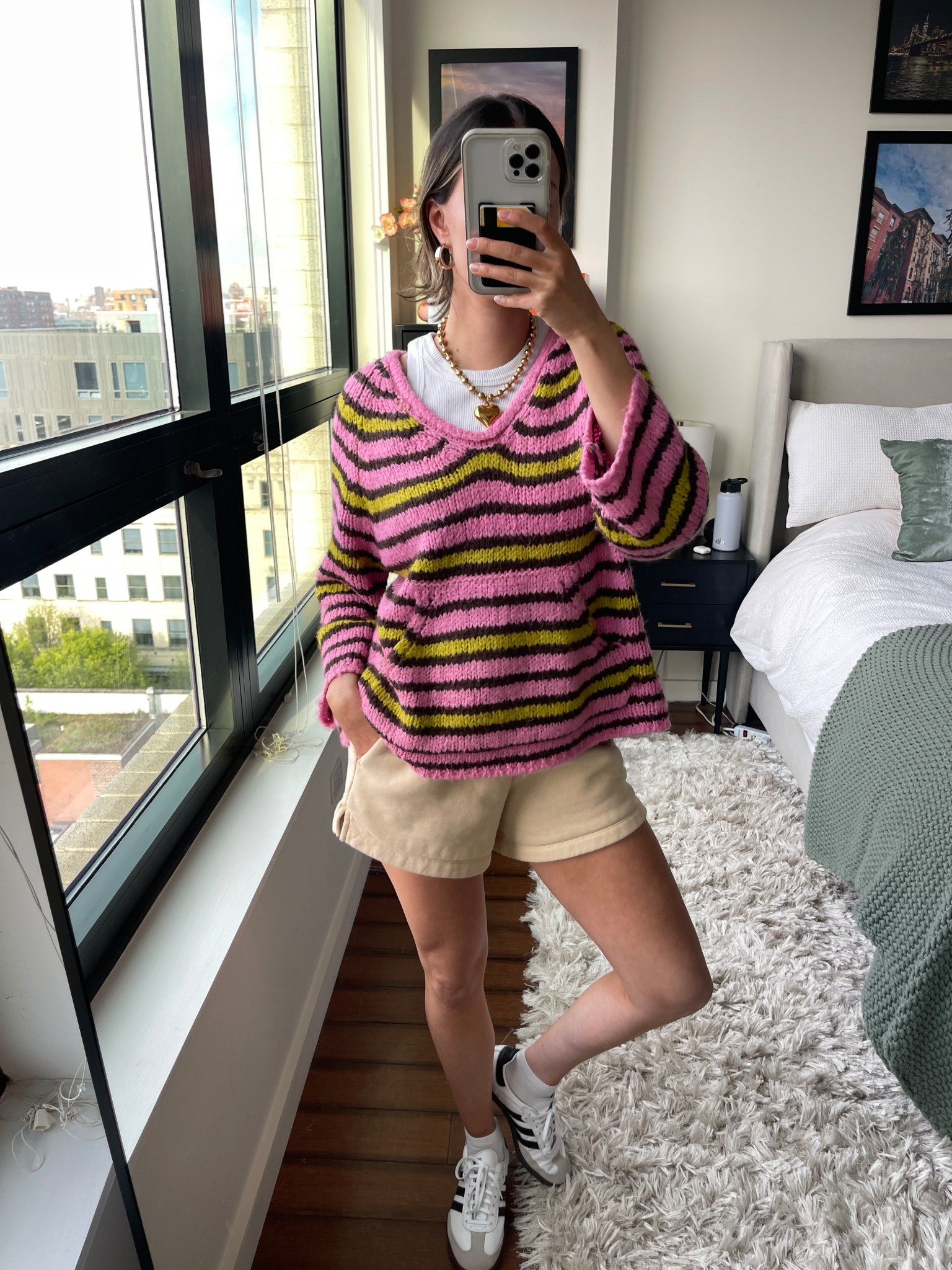 another day, another wfh fit

sweater: old urban, linked another colorway and a similar one
tank: xs
shorts: old abercrombie but linked some similar ones form cotton on ( only $30!)

#LTKFindsUnder100 #LTKSaleAlert #LTKStyleTip