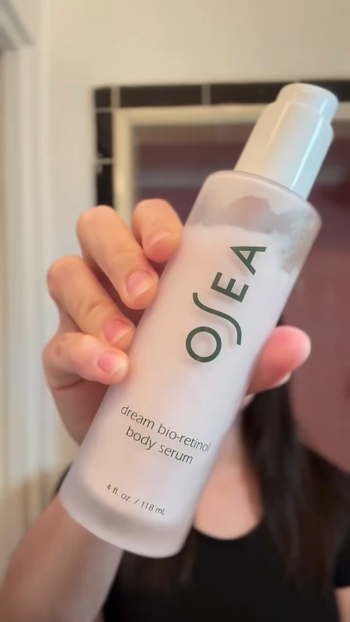 @oseamalibu has a new dreamy overnight firming treatment I’m absolutely obsessed with 🌙 Use code GBOOT10 for 10% off 🤎

This is the perfect anti-aging body serum: infused with bio-retinol, red seaweed, hyaluronic acid and niacinamide. I love th calming effect from the magnesium and lavender in it. 🤍🌙

You can layer this serum with Osea’s body lotion, body butter or body oil, they all work beautifully together. 

Comment DREAM and I’ll send you the link to this serum 🤗Have you tried anything from Osea before?

#oseapartner #antiagingbodycare #firmingserum #cleanbodycare
