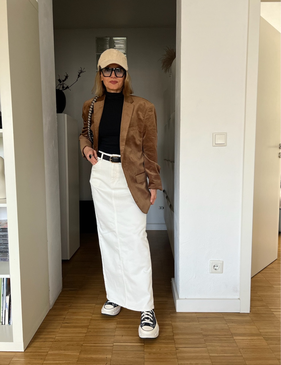 rocking brown as it is beautiful 

#LTKxNSale #LTKstyletip #LTKeurope