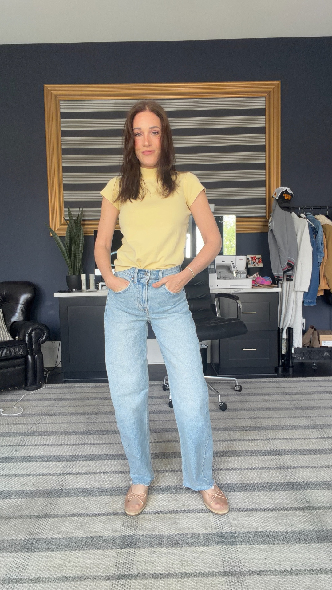 Wearing 24L in the jeans 
XS top

#LTKmomlife #LTKOver40 #LTKgrwm