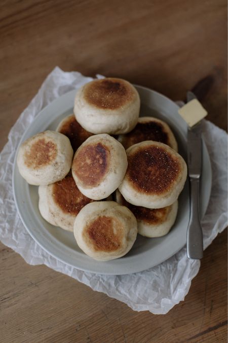 Favorite dinnerware and flatware- English Muffin recipe on laineandlayne.com 

#LTKhome