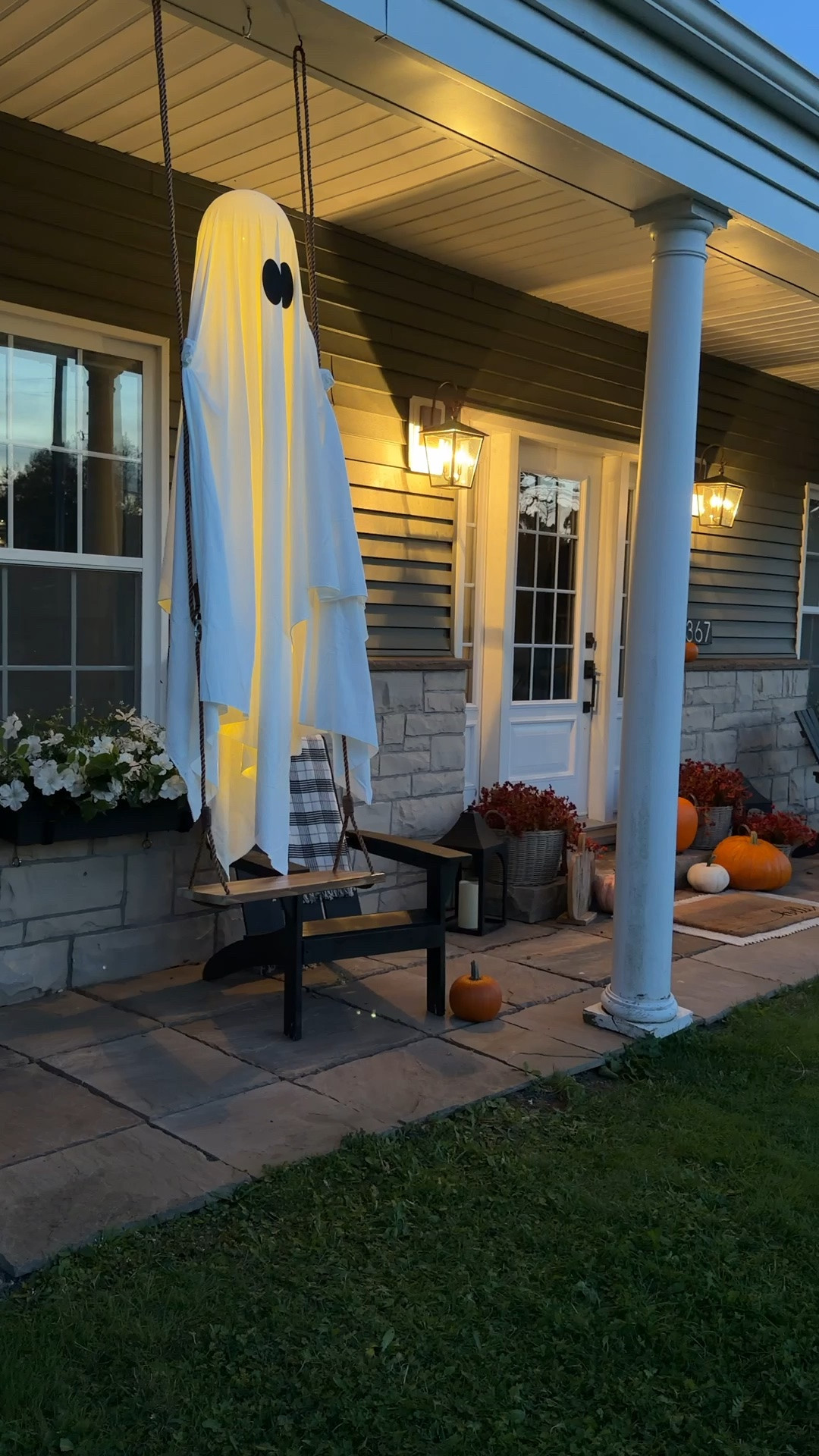 the cutest swinging ghost from Amazon! 👻

#LTKsale #LTKfall #LTKhome