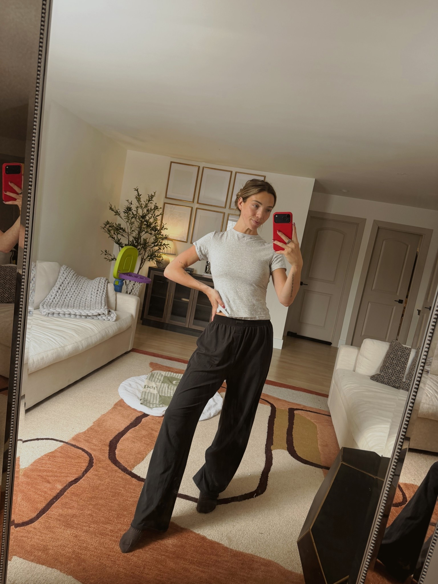 Top size S
Bottoms size S 