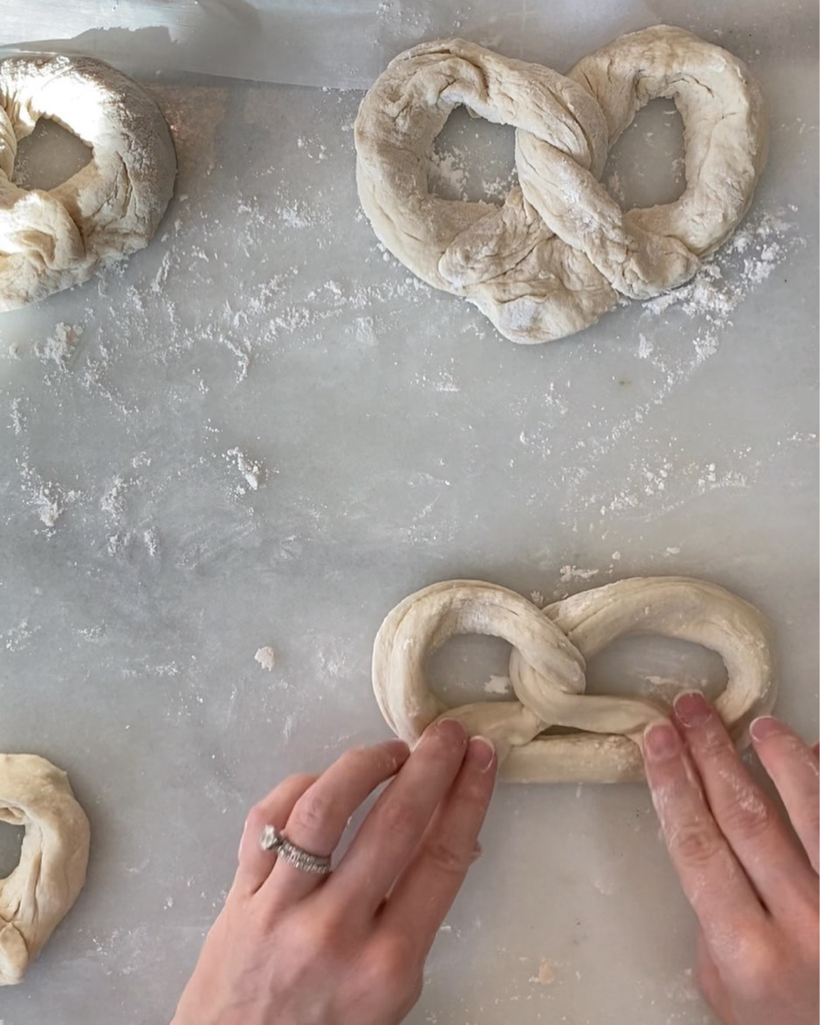 KitchenAid Artisan Mixer 🥨

#mixer #kitchenaid #eatcaptureshare #ecsfoodpower #bakingbread #breakingbread #pretzels #bakinglove #bakefromhome #bakefromscratch #breadmaking #bread