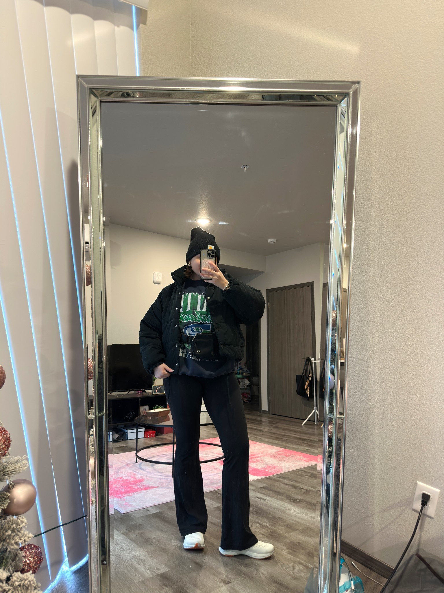 Cozy and warm snow day walk! These leggings were a little long but oh so comfy 🥰

I’m wearing a men’s XL sweatshirt, size 8 pants and size 9 sneakers

#LTKMidsize #LTKfitnessgoals #LTKootd