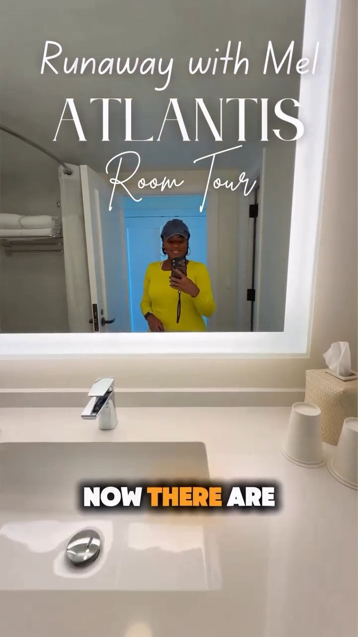 ✨ A little piece of Paradise 🌴 My stay at The Royal Tower West in The Bahamas came with ocean-inspired design, the comfiest bed, and a balcony view overlooking Aquaventure.

Sharing some of my travel must-haves that made my trip smoother — from my go-to carry-on and packing cubes to the beauty essentials I never leave home without. 