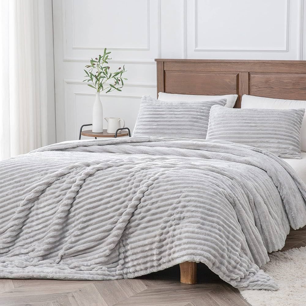 BEDELITE Fleece Queen Comforter Set -Super Soft & Warm Fluffy Grey Bedding, Luxury Fuzzy Heavy Be... | Amazon (US)