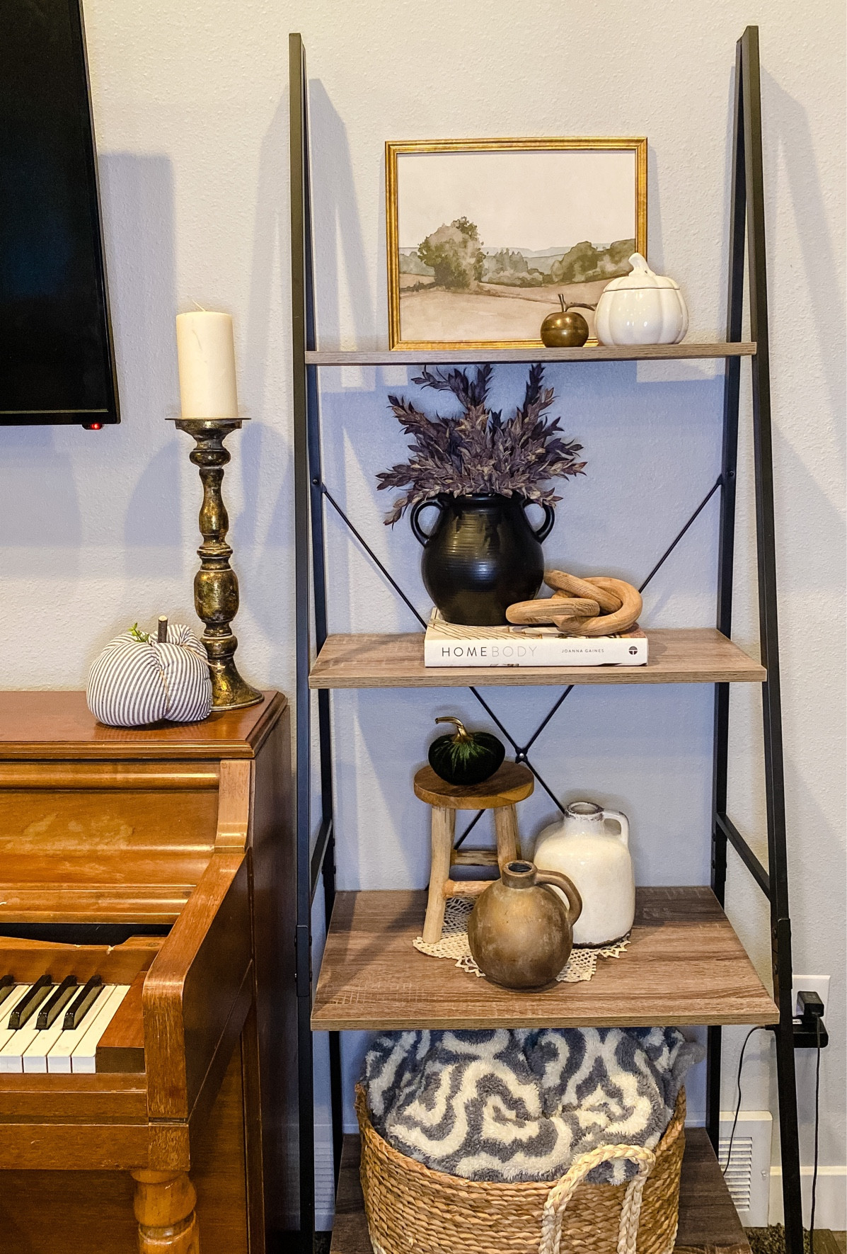 Revamped my shelf for fall! Kept the bones the same, but added some autumn hues. 

#LTKSeasonal #LTKhome #LTKstyletip