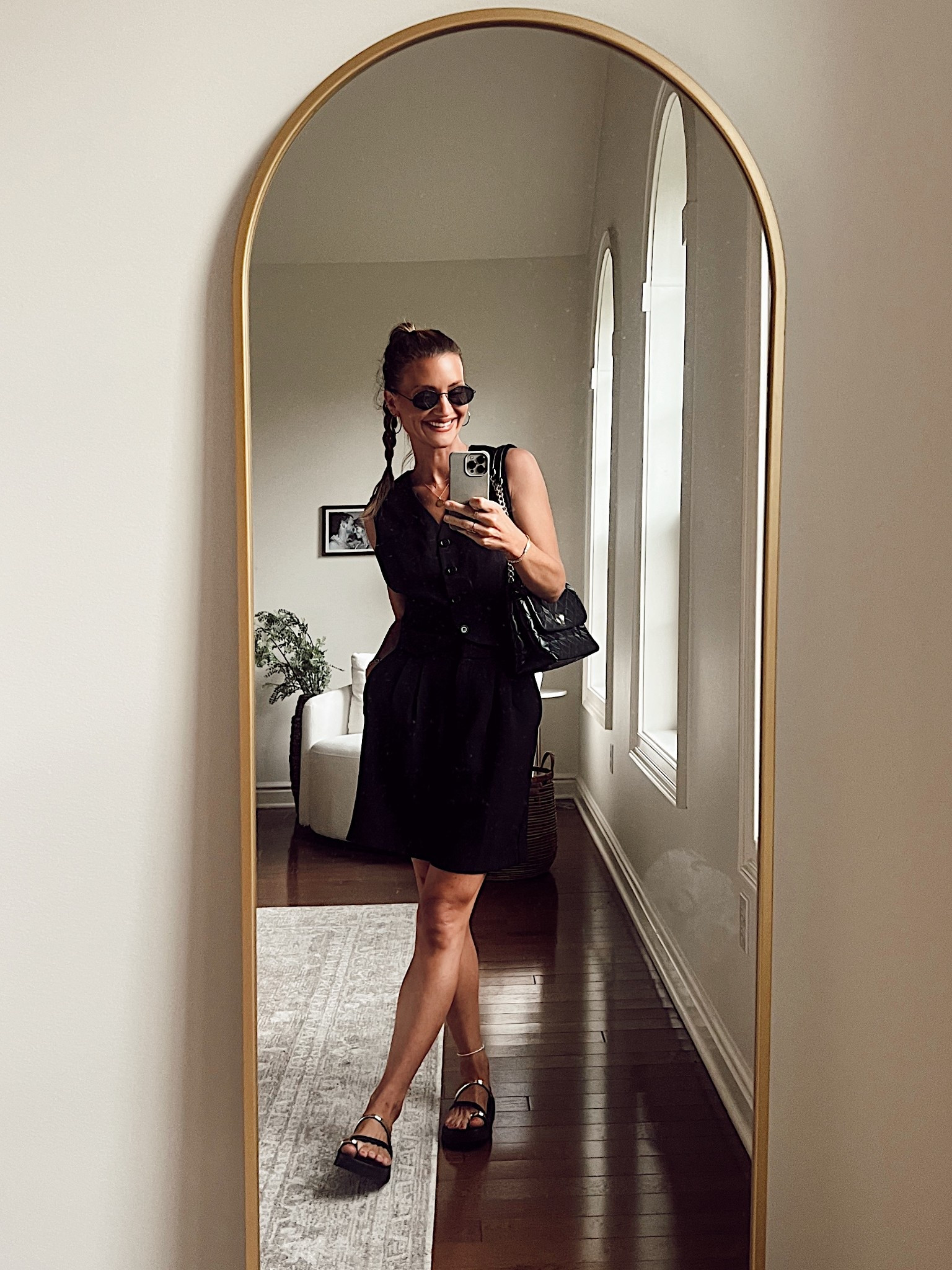 Black vest & shorts 

Amazon finds / date night / going out / dinner outfit / casual style

#LTKFindsUnder100 #LTKFindsUnder50