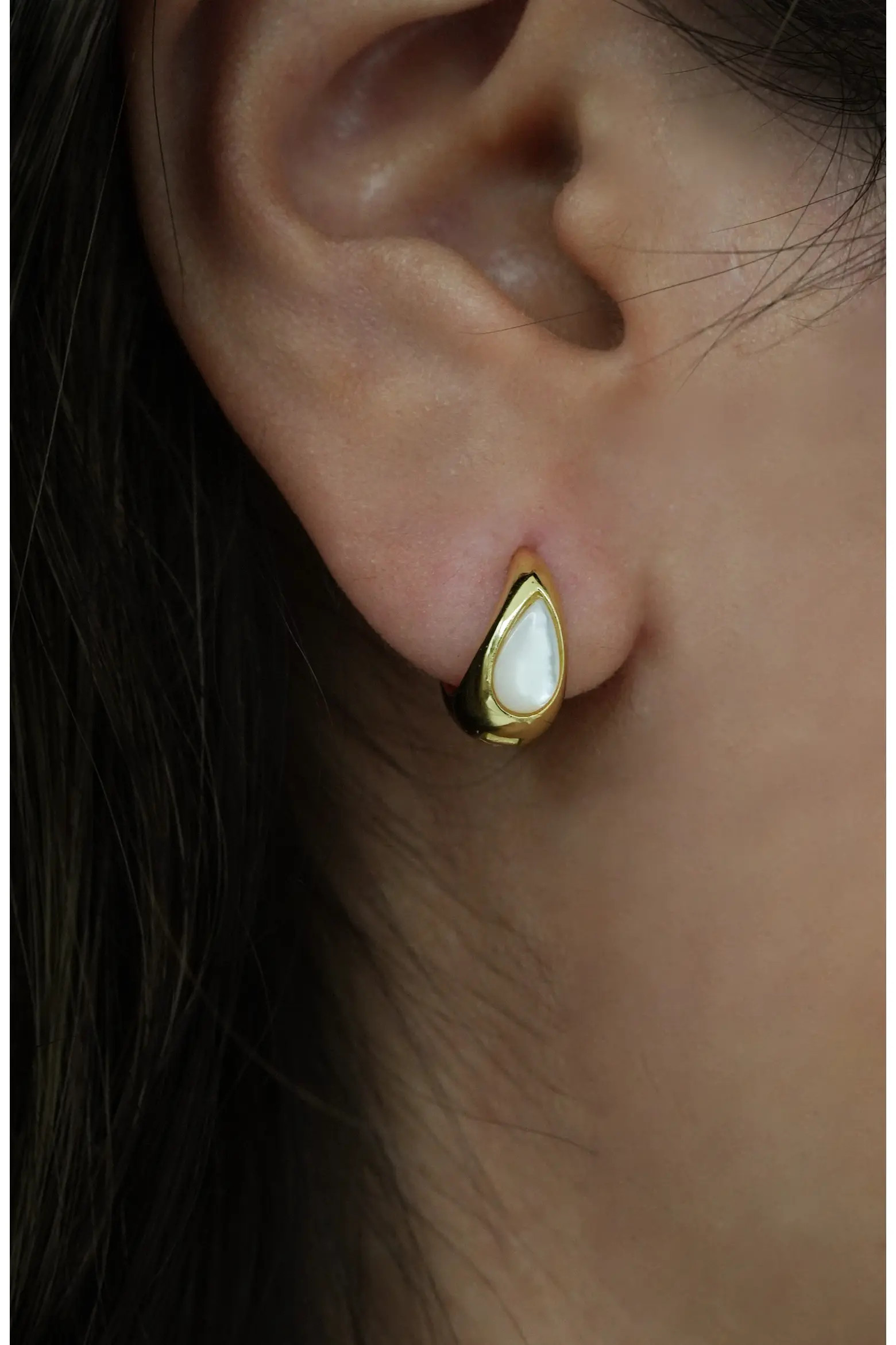 Mother-of-Pearl Teardrop Huggie Hoop Earrings (Women) | Nordstrom | Nordstrom