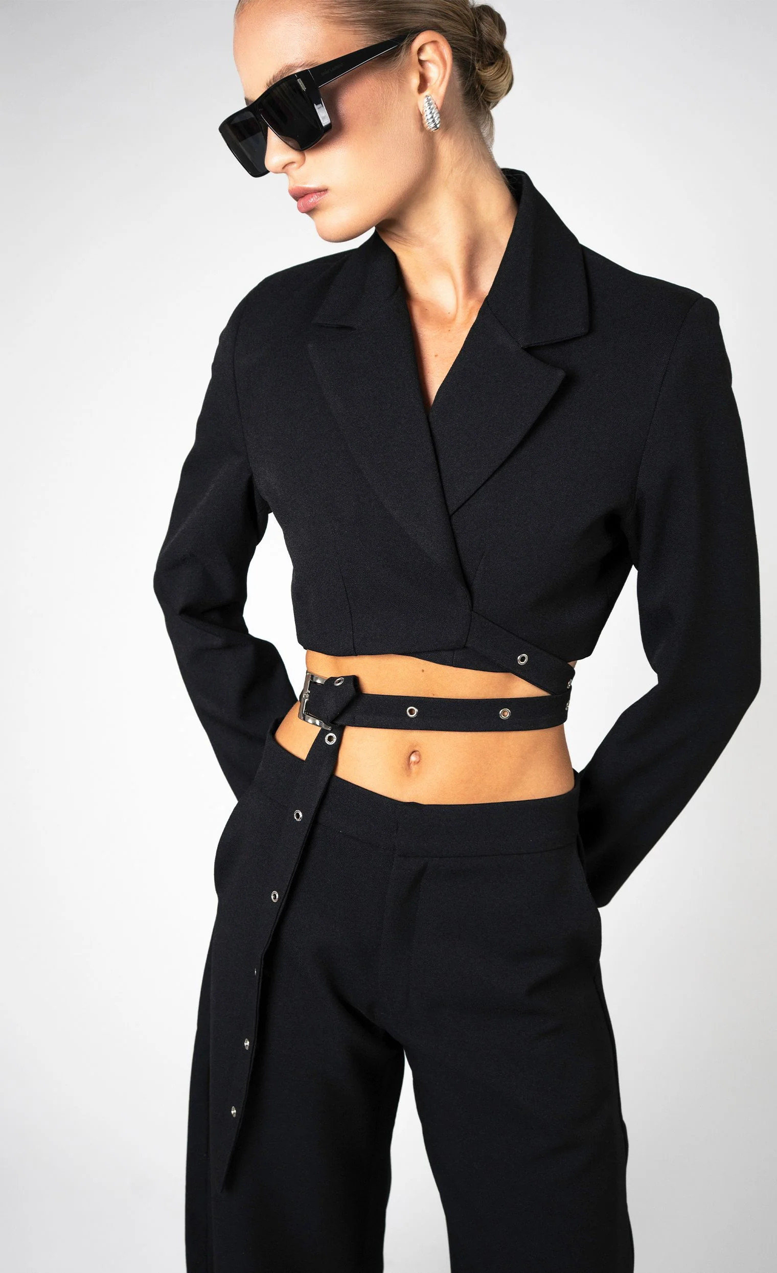 Della Cropped Blazer S / Black / 25FAL02 | Nonchalant Label