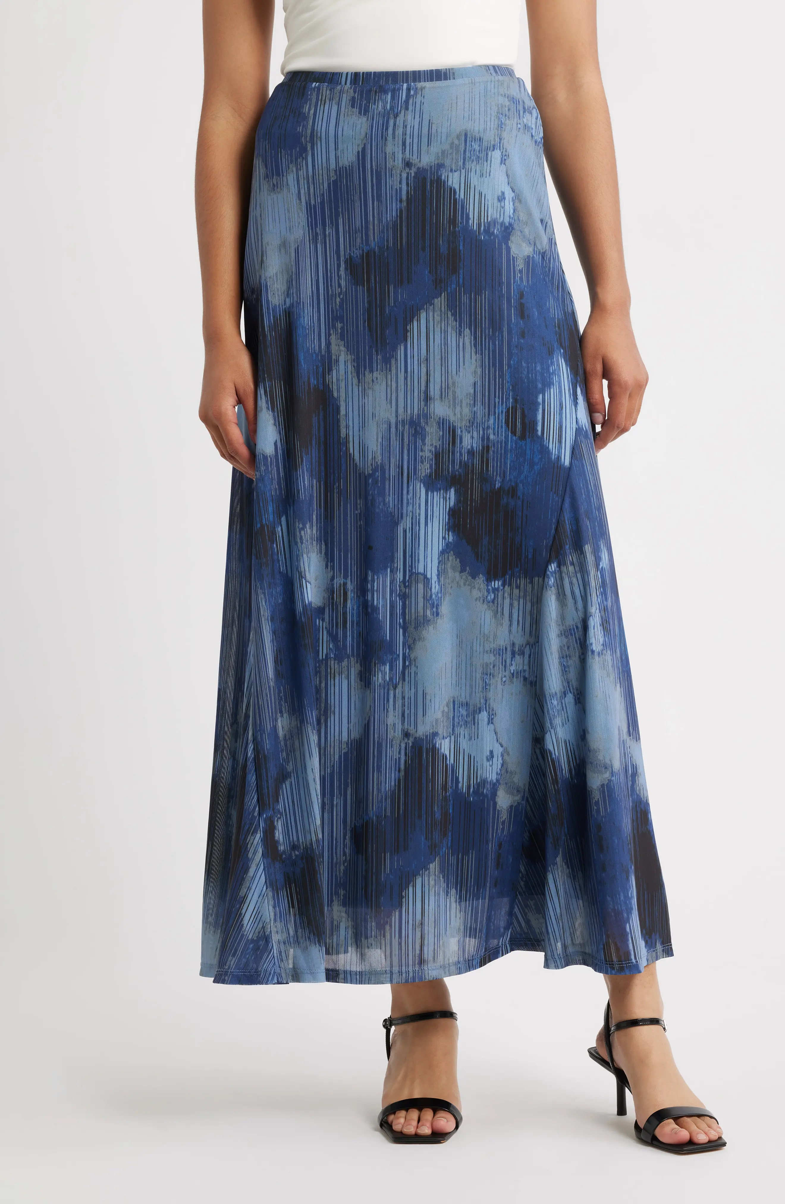 CITY BLUES Belle Maxi Skirt in Navy Multi at Nordstrom, Size Small | Nordstrom