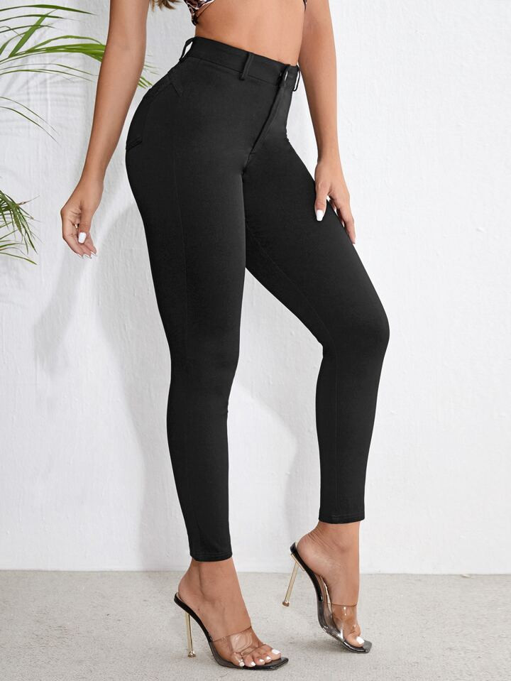 SHEIN Essnce     
            Look to SHEIN ESSNCE for casual style essentials that elevate your ... | SHEIN