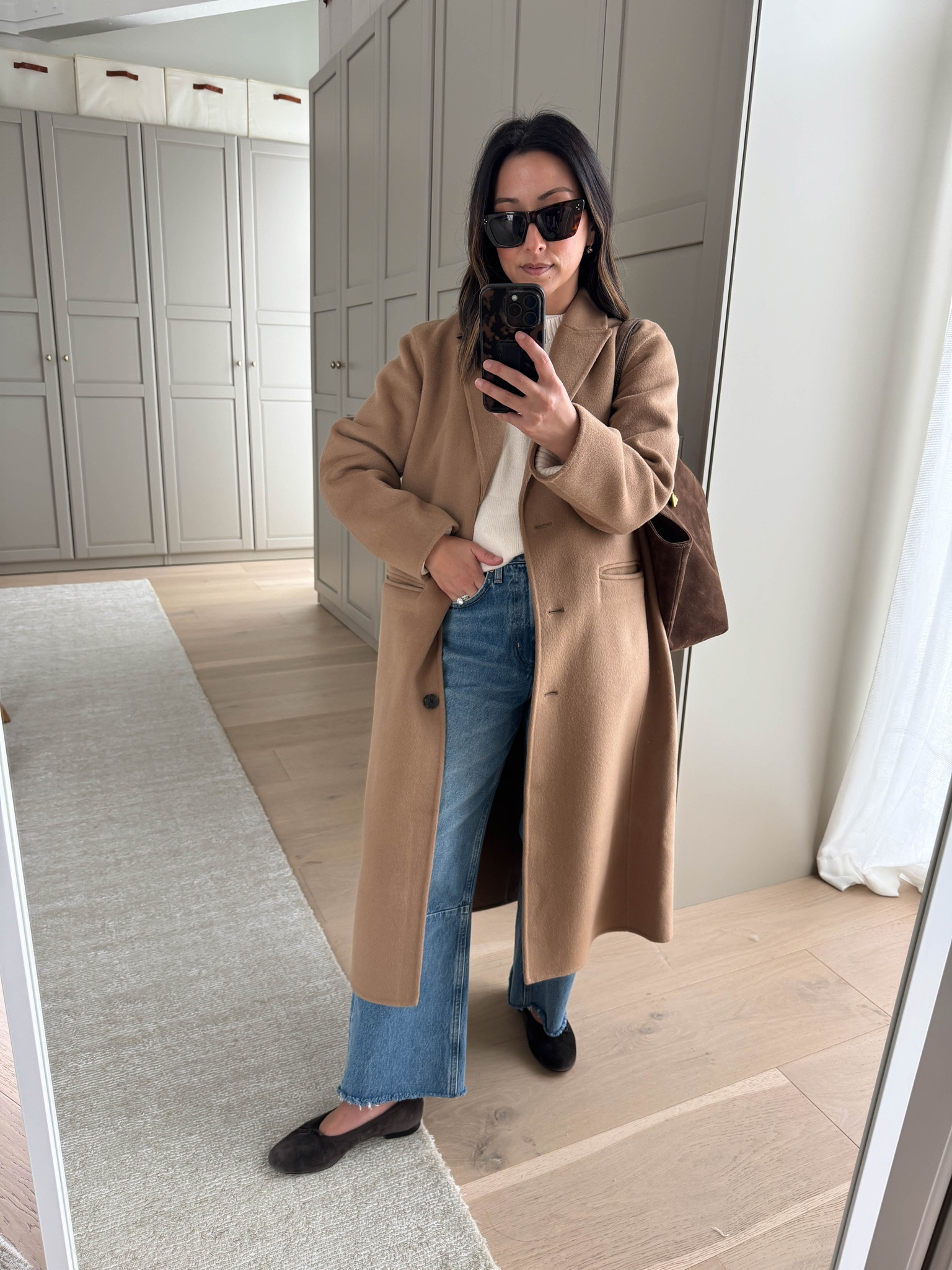 Fall workwear outfit ideas with denim

J.Crew Double faced wool coat petite xs
Everlane cotton sweater xs
Citizens of Humanity Miro jeans 24 - size down, cut hems
Madewell flats 5
Liffner Sprout large tote
Celine sunglasses