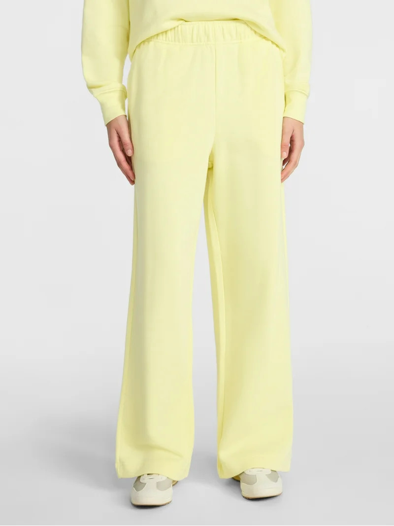 No Boundaries Wide-Leg Fleece Pants, Women’s XXS-XXL | Walmart (US)