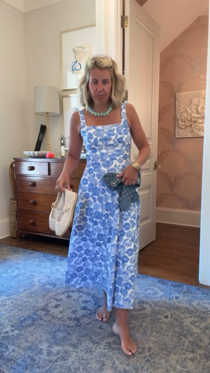 Last night for 25% off dresses! Another Abercrombie yes dress!! I’m in xs, 8 espadrille and 38.5 in sandal (1/2 size up)




#LTKxAbercrombie #LTKmomlife #LTKSaleAlert