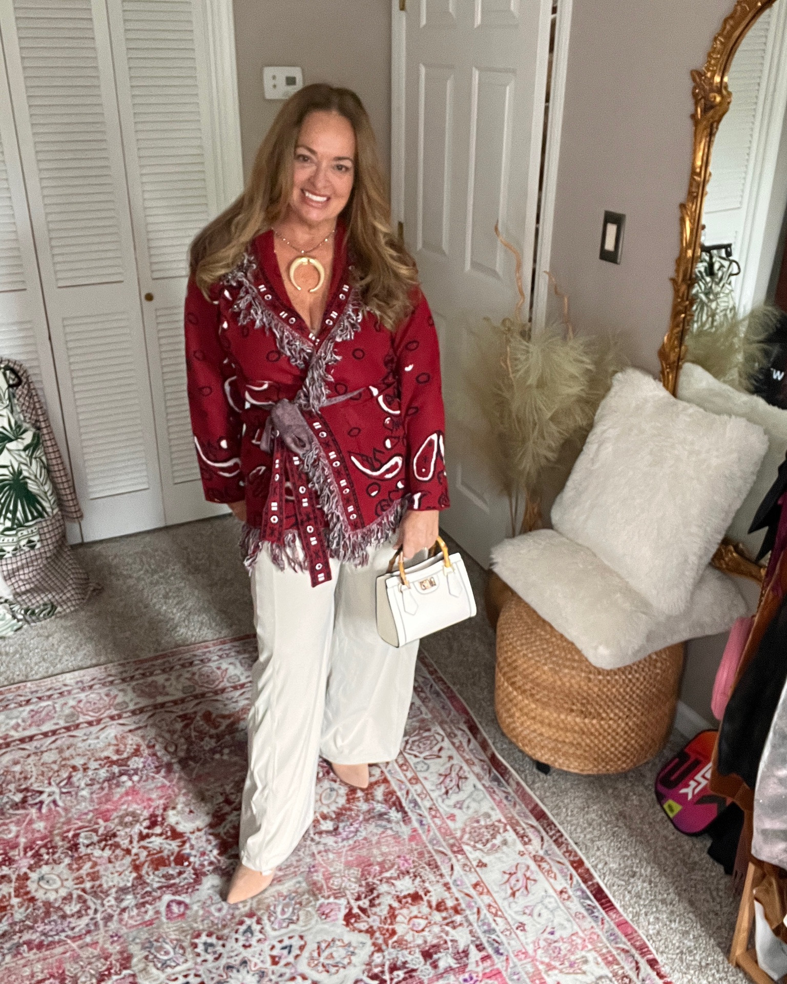 Fabulous bandanna print wrap cardigan with fringe! Giving designer vibes

#LTKWorkwear #LTKSeasonal #LTKgrwm