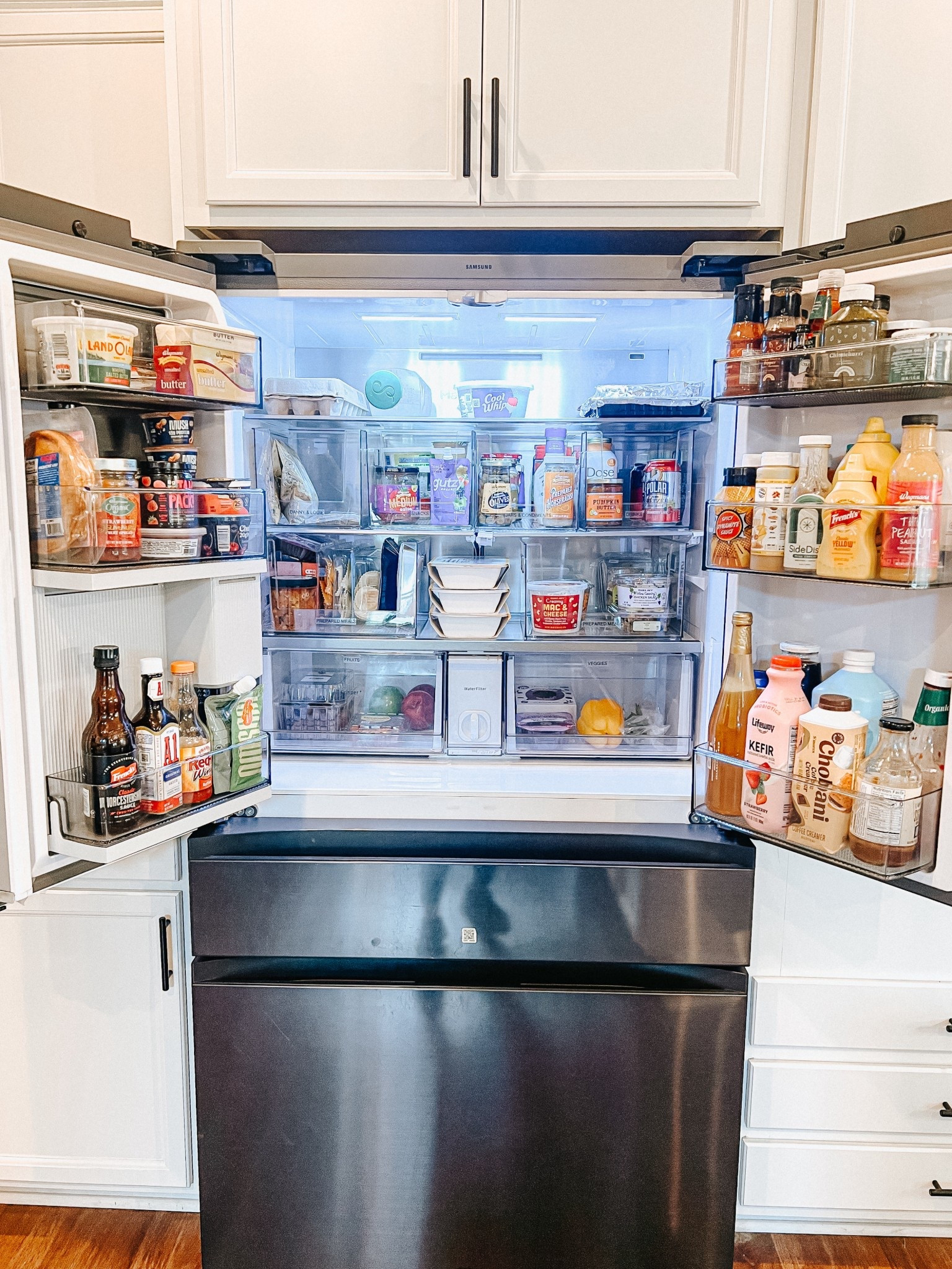  your client is a dietician and a messy fridge just isn’t an option 🥦🥗💚

BEFORE ➡️ AFTER 

Transform your fridge for less than $50 with our favorite Everything Organizer open front bins! 

#LTKHome #LTKFindsUnder50