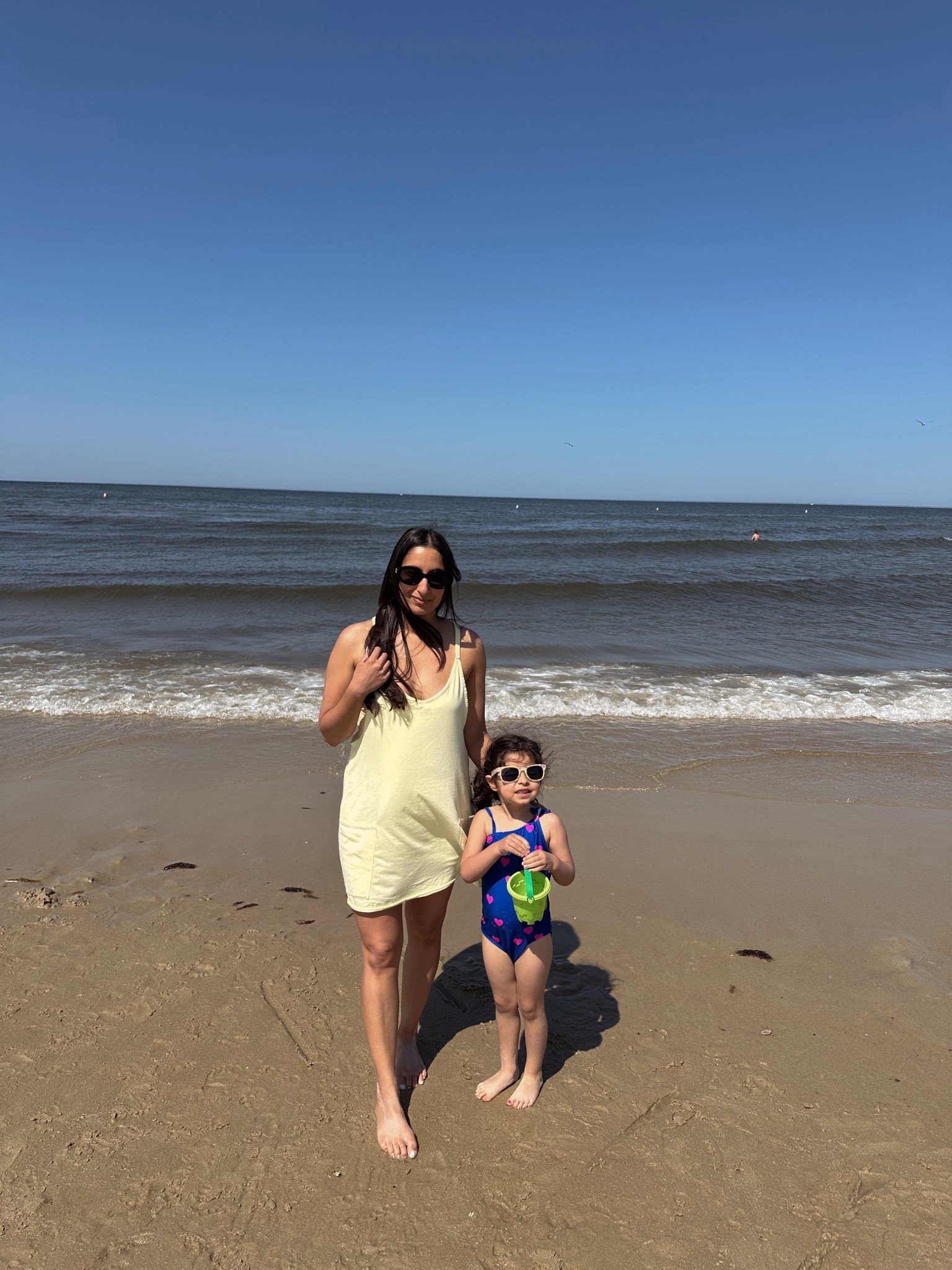 East coast summer 💛 exact color is daylight but I’m eyeing the pistachio 👀


Mom uniform, summer mom look, summer dress, vacation outfit, mom uniform, mom outfit, weekend casual, weekend mom outfit, wfh look, errand outfit, beach look, beach cover up, east coast summer, tsitp, 

#LTKSeasonal #LTKFamily #LTKActive