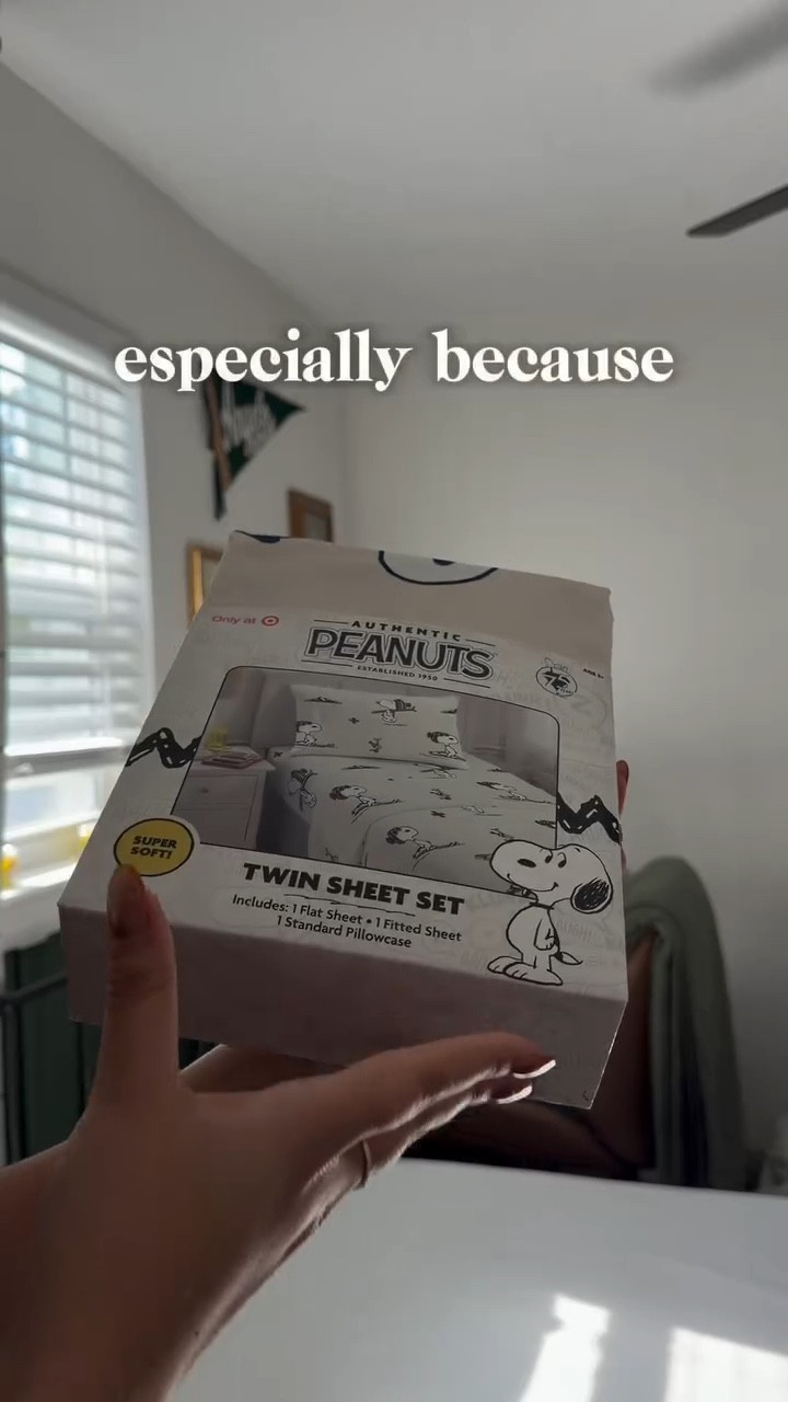 Any other moms still picking their middle schooler’s sheets? 🥹
Because I’m holding onto this stage for as long as I can 🤍

Middle schooler, sons, boys room, motherhood