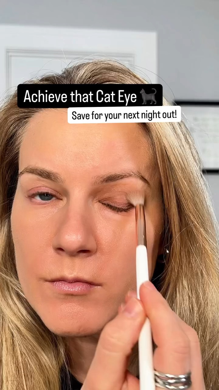 Cat Eye Makeup Tutorial! 🐈‍⬛Save for your night out and watch my other eyeshadow tutorials! 
Comment “SHOP” for a Dm with all the products 🛍️
@patricktabeauty eyeshadow 

#cateye #cateyemakeup #makeuptips #makeuphacks #makeuptutorial

#LTKSaleAlert #LTKgrwm #LTKBeauty
