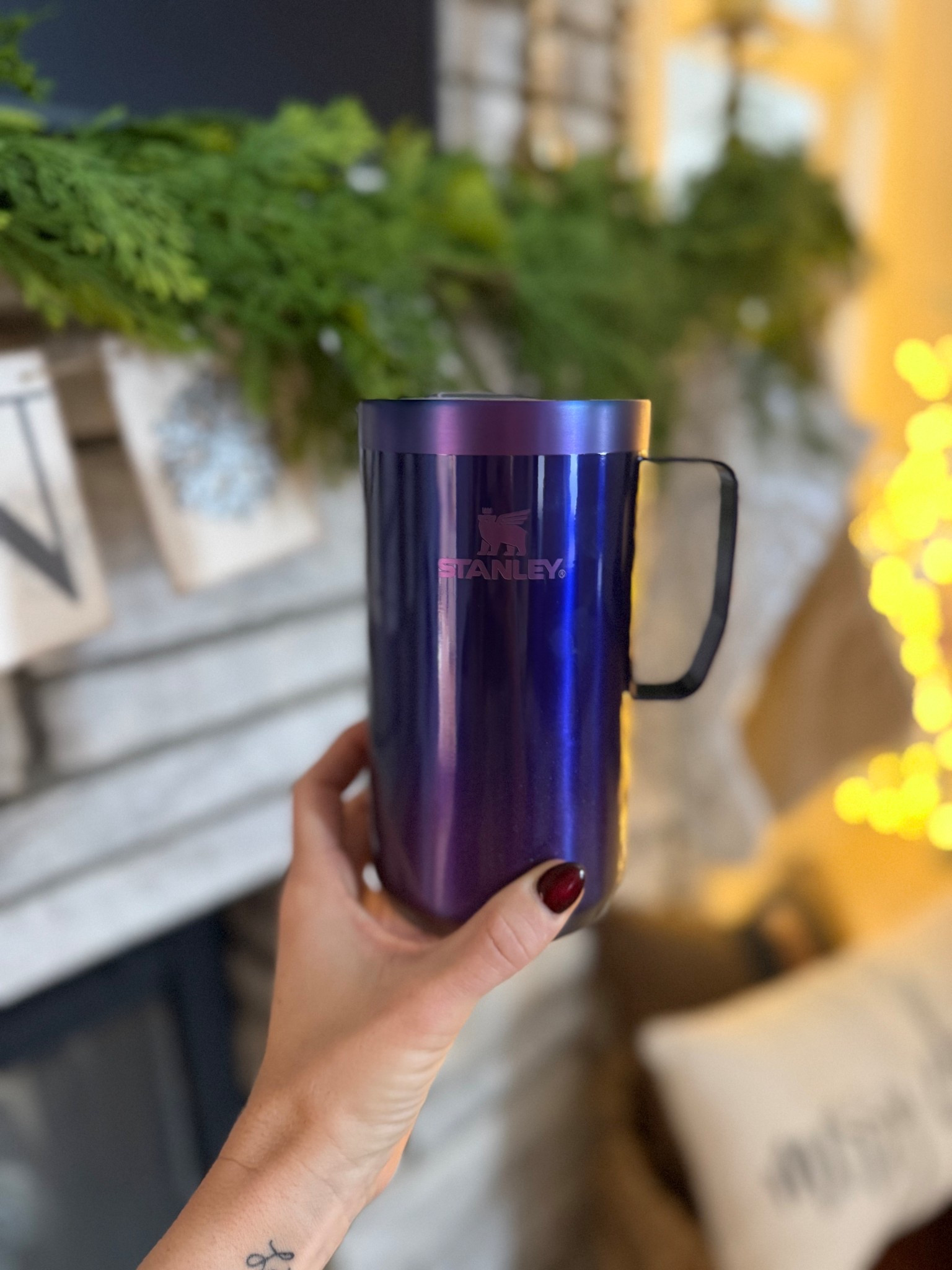 Cozy lights, holiday mornings, and my new @Stanley keeping my coffee warm.
#ad #Stanley1913Partner @shop.ltk #liketkit


#LTKHoliday #LTKGiftGuide