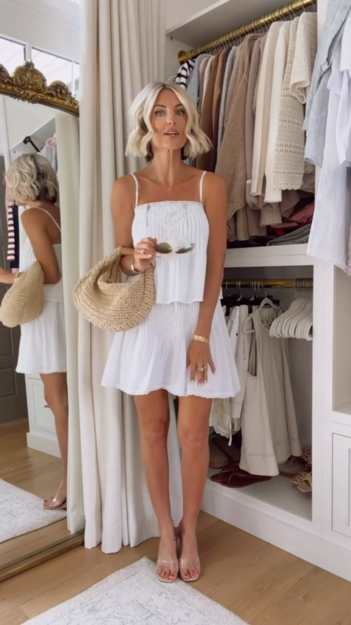 Love this white crochet set! It’s currently on sale this weekend! I’m wearing an XS! This would be so cute for a bride on her bachelorette!

Loverly Geey, white set, matching set, Loft, bachelorette outfit, bridal, summer outfit 

#LTKSeasonal #LTKSaleAlert