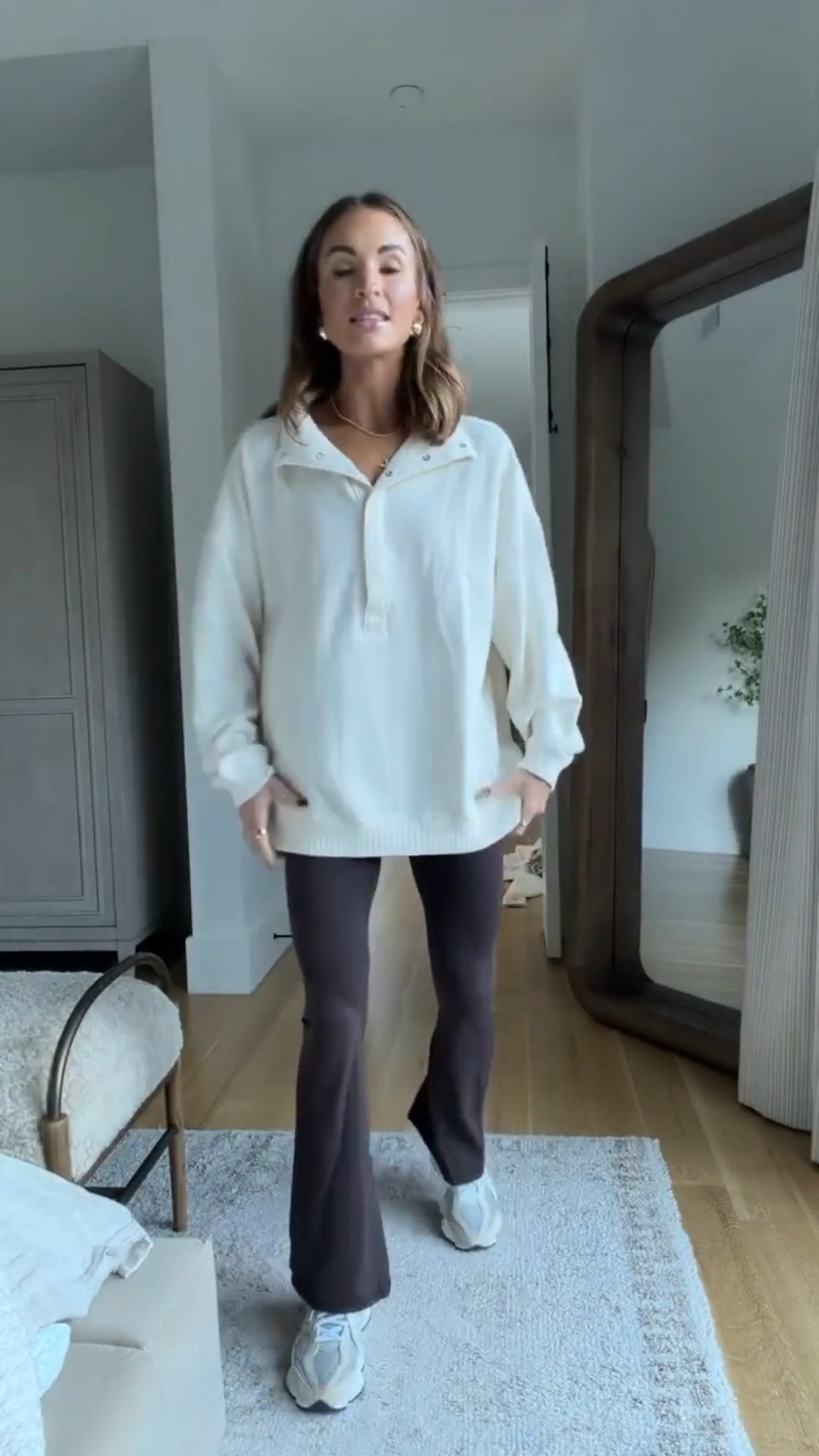 my favorite aerie quarter snap + flare leggings are both on sale! 😍 

#LTKSaleAlert #LTKootd