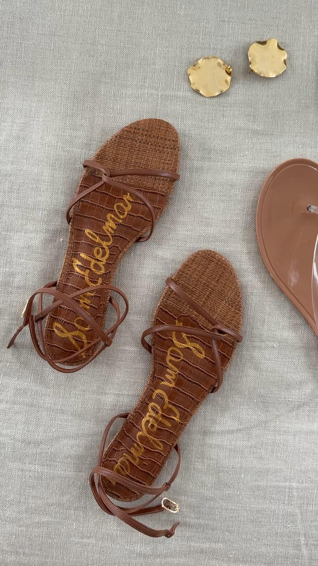 20% off $100+ with code KENDALL20
-sandals tts (I’m a true 7.5 and went size 8 in jelly sandals) 

summer sandal, beach vacation, resort wear  