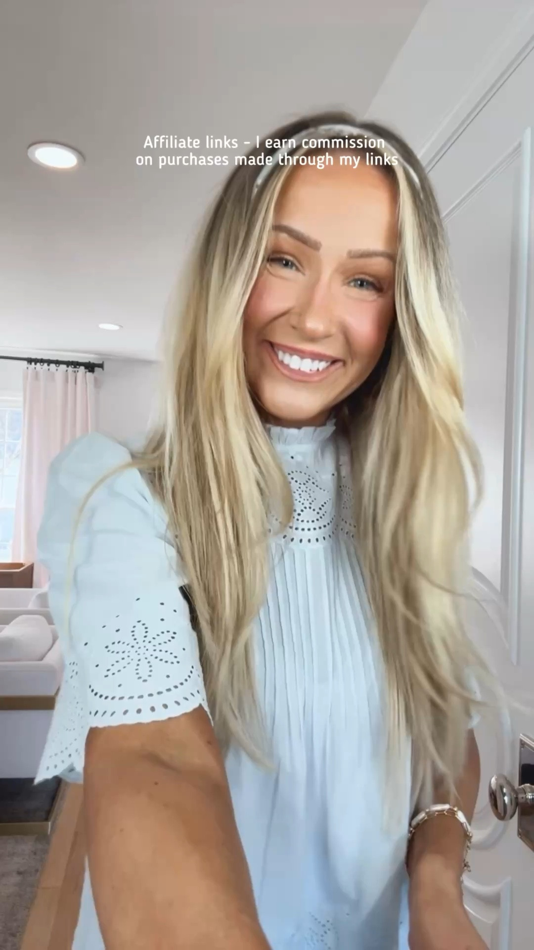 Affiliate links - I earn commission on purchases made through my links | casual spring fashion 
Madewell spring top flowy
White barrel jeans 