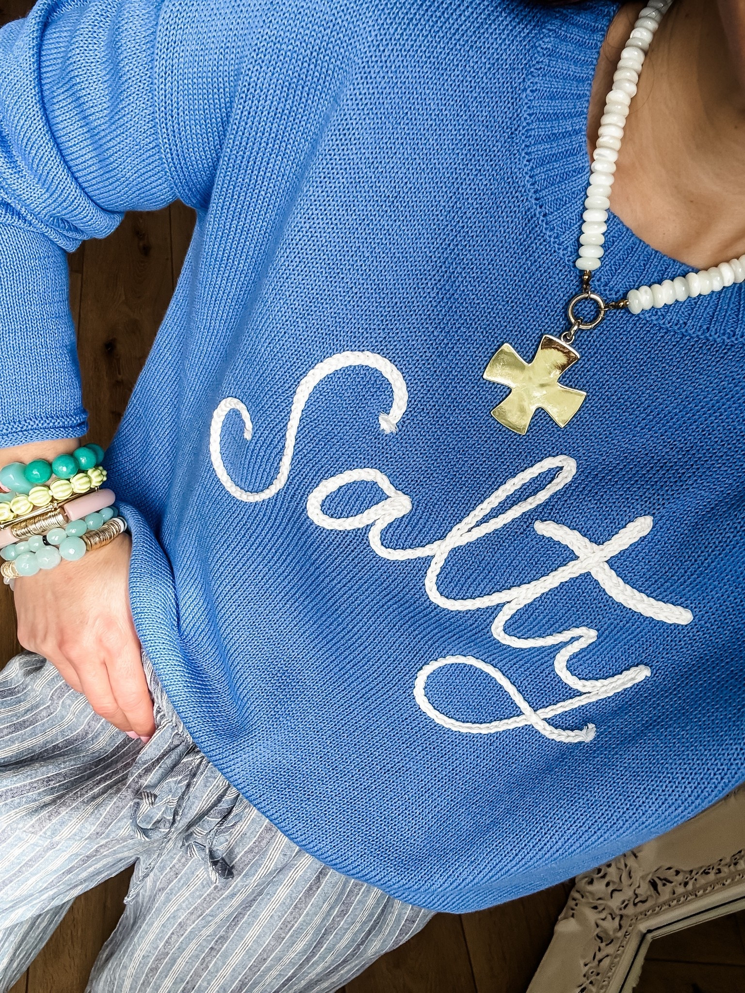 Jewelry code HOUSEOFLEO20. Small sweater.








#LTKOver40