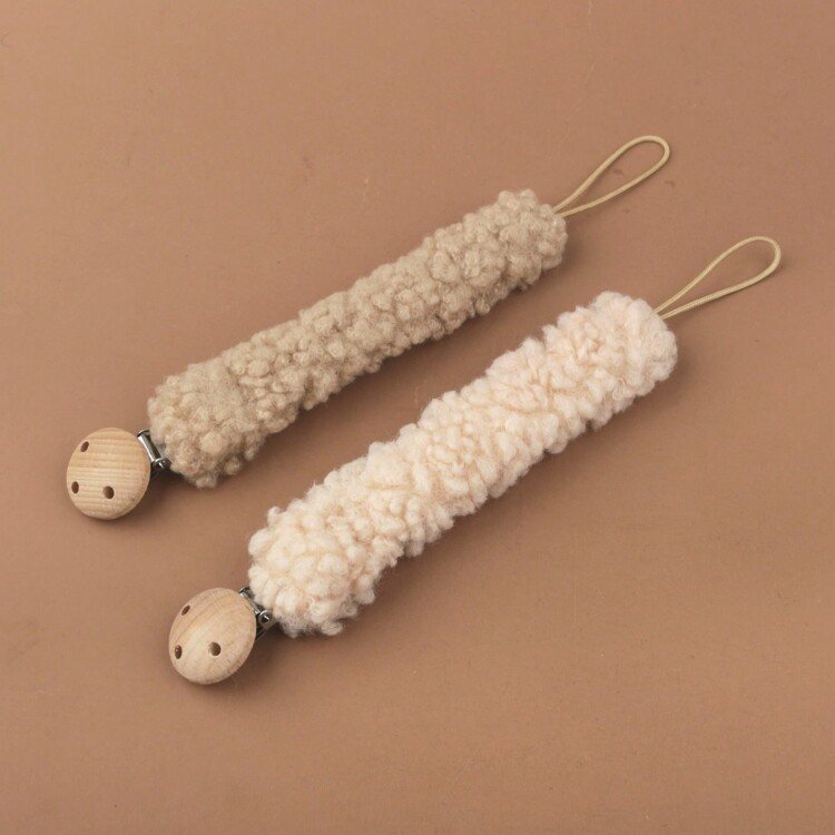 1pc Baby Comforter Pacifier Anti-Lost Clip, Soft Plush & Beech Wood 3-Hole Pacifier Holder, Practical Winter Pacifier Clip | SHEIN