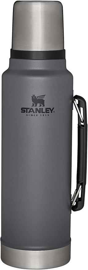 Stanley Classic The Legendary Classic Bottle 1.5QT Charcoal | Amazon (US)