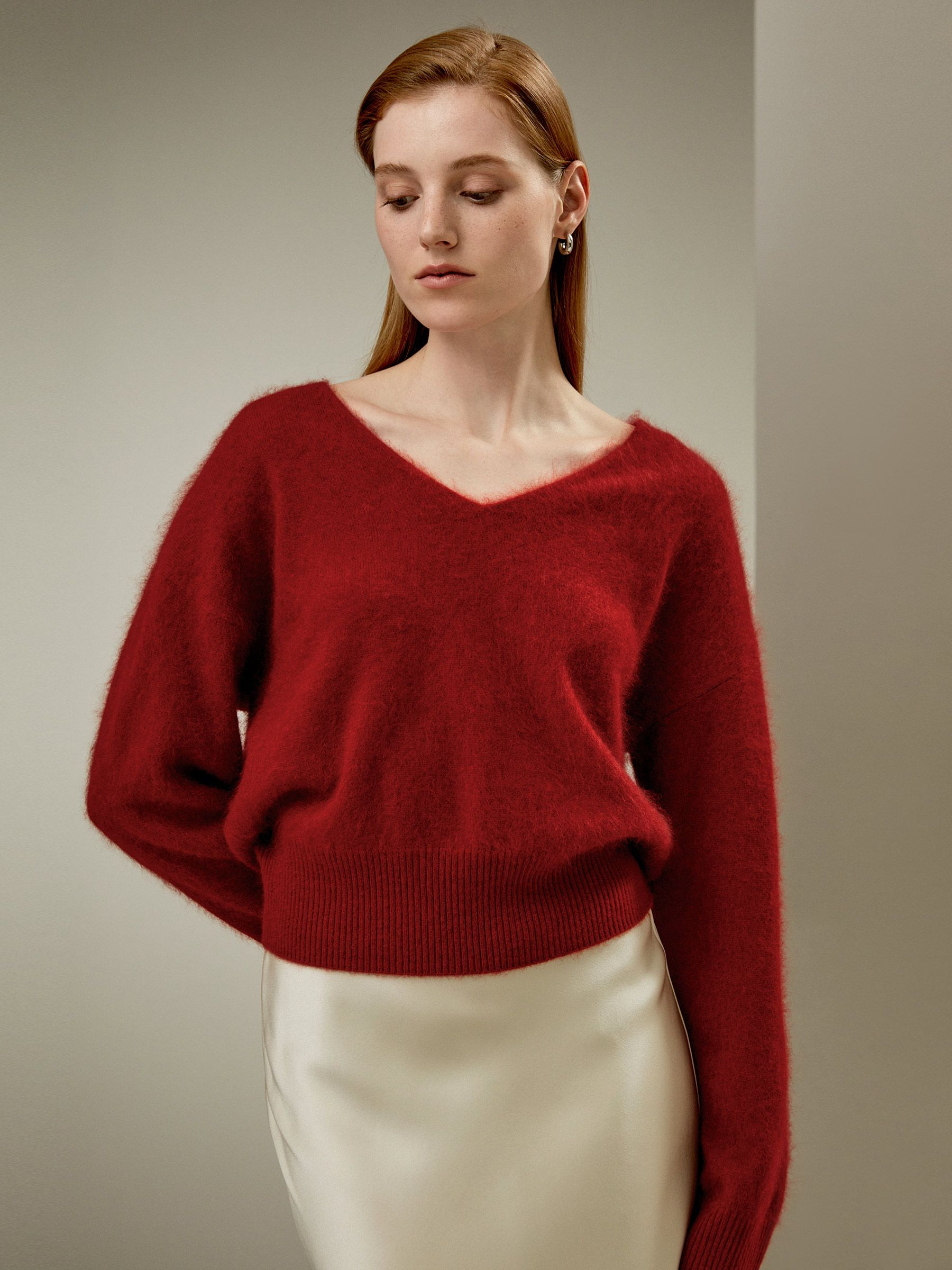 Brushed V-Neck Cashmere Sweater | LilySilk