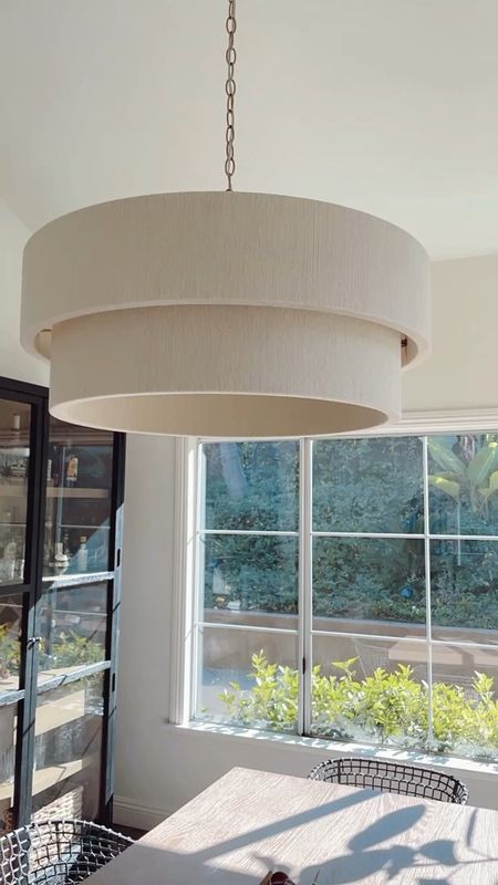 Close-up of the Delaney Drum Pendant from Lumens. It’s gorgeous! Modern, but still timeless! 

It comes in two size options and this is the large. 👍🏻

#lighting #pendant #diningroom #diningtable #ltkhome