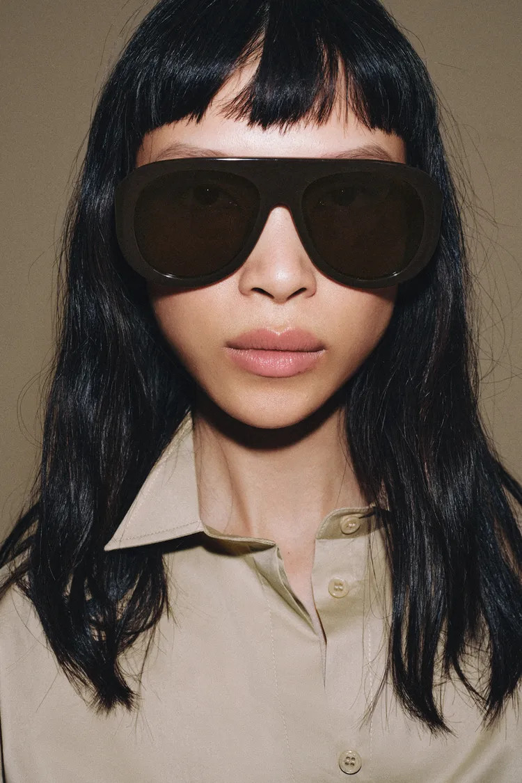 Aviator-style sunglasses featuring an acetate frame. Includes a protective case. Features UV/UVA ... | Zara US