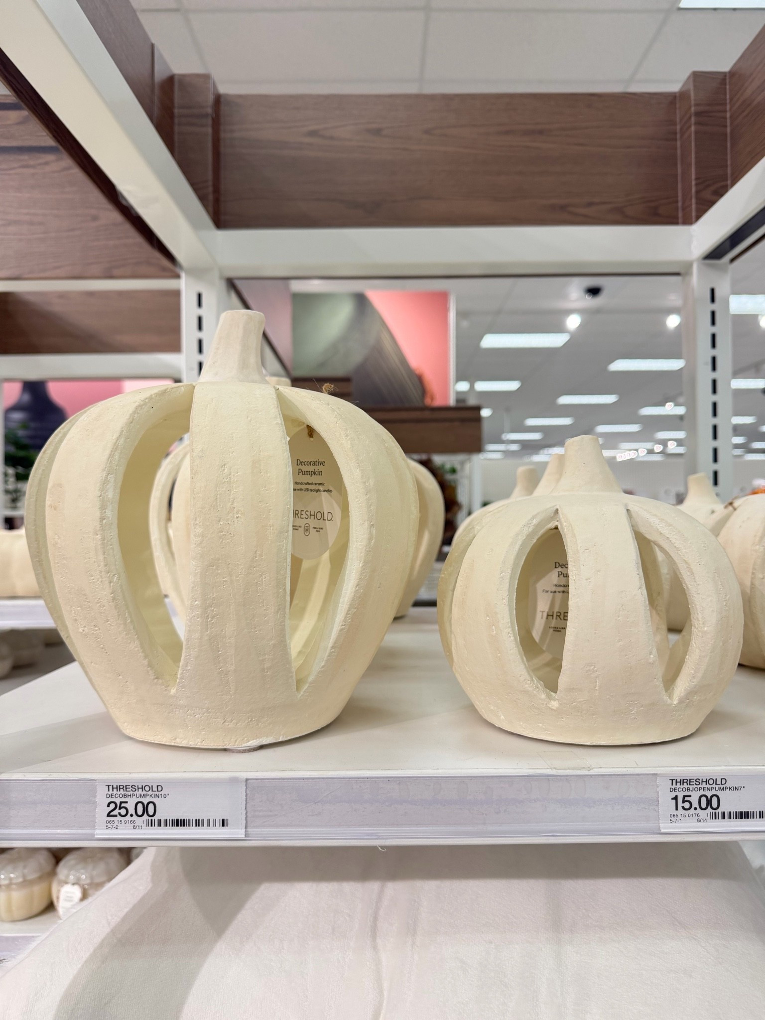 Pumpkin decor that looks like pottery barn but it’s from Target!! 

Neutral fall decor, fall decor, target fall, target home