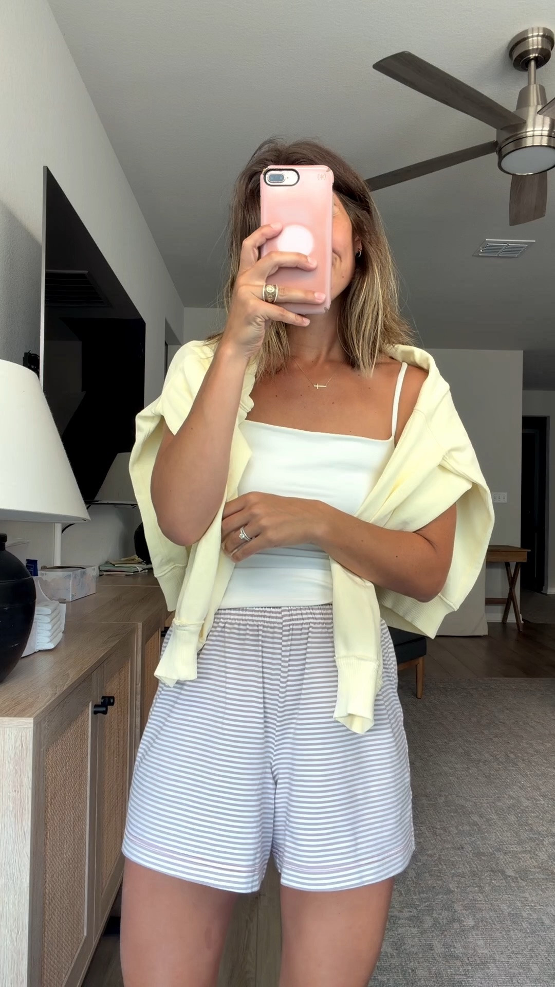 comfy outfit around the house // loving this loungewear set! 
-
aerie // two piece set // butter yellow set

#LTKmomlife #LTKootd