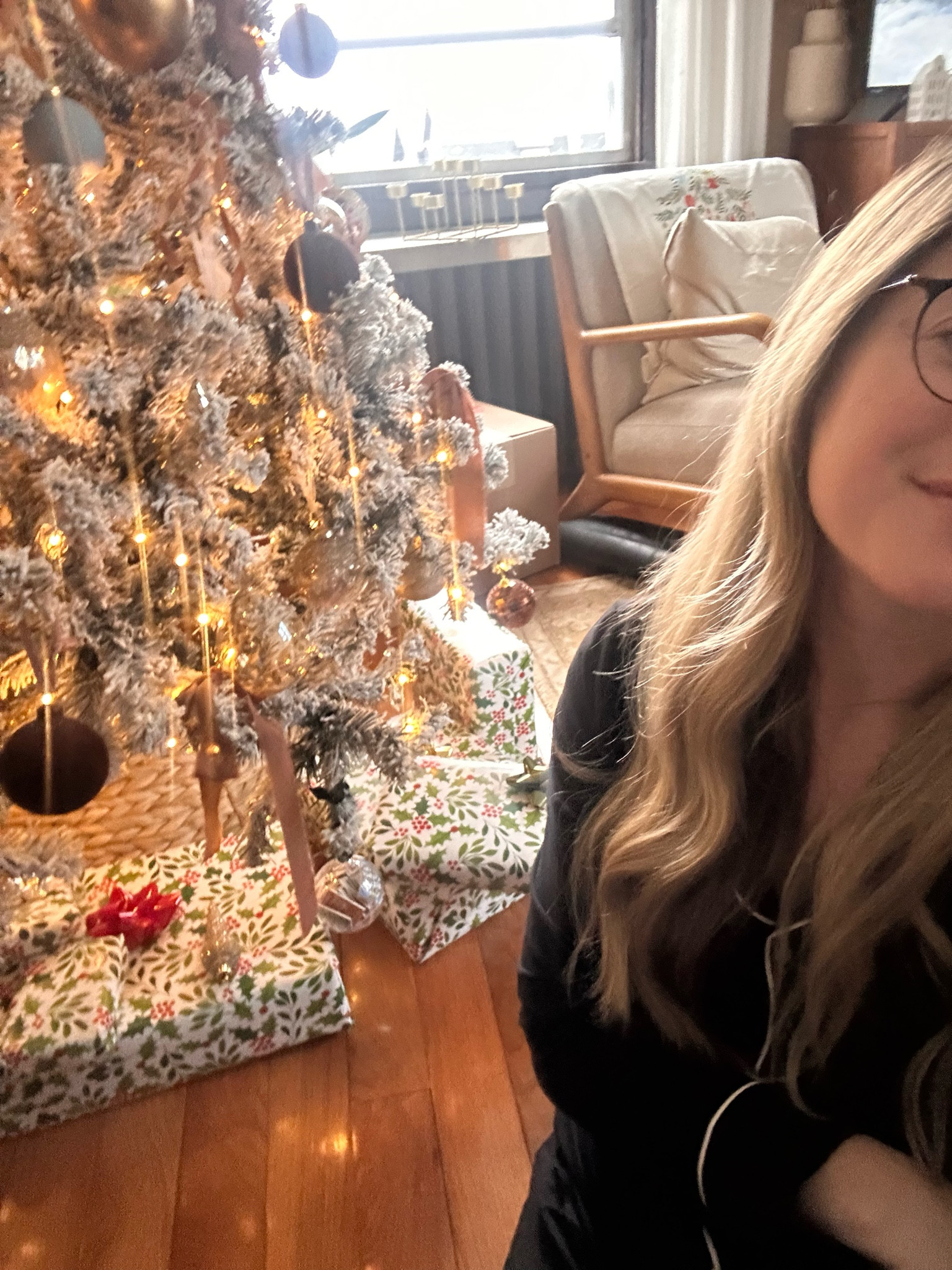 Can’t believe we are here already 🎄 

Snagged the classiest comfiest pajamas on sale at gap yesterday. 

They have some incredible colors but are selling out fast. Use code ADDON for extra savings 

#gap #pajamas #comfy #christmas


#LTKSaleAlert #LTKHome