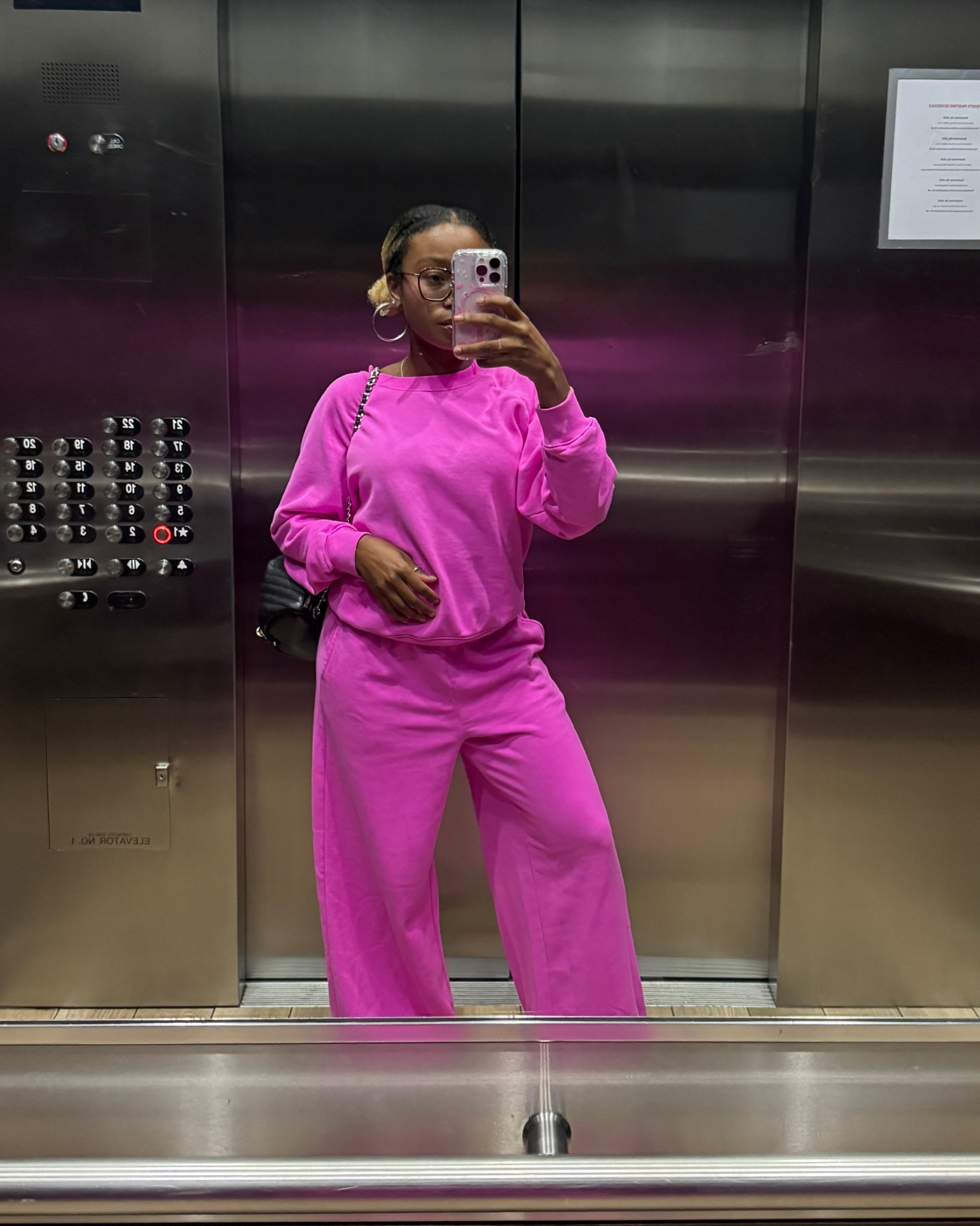 Fall = sweat season 🩷
Especially matching sweats. Bought this cotton wide leg set from GAP and it’s in sale right now!  Use code TREAT for extra 20% off your order! 

#LTKFallSale #LTKFindsUnder50 #LTKSaleAlert