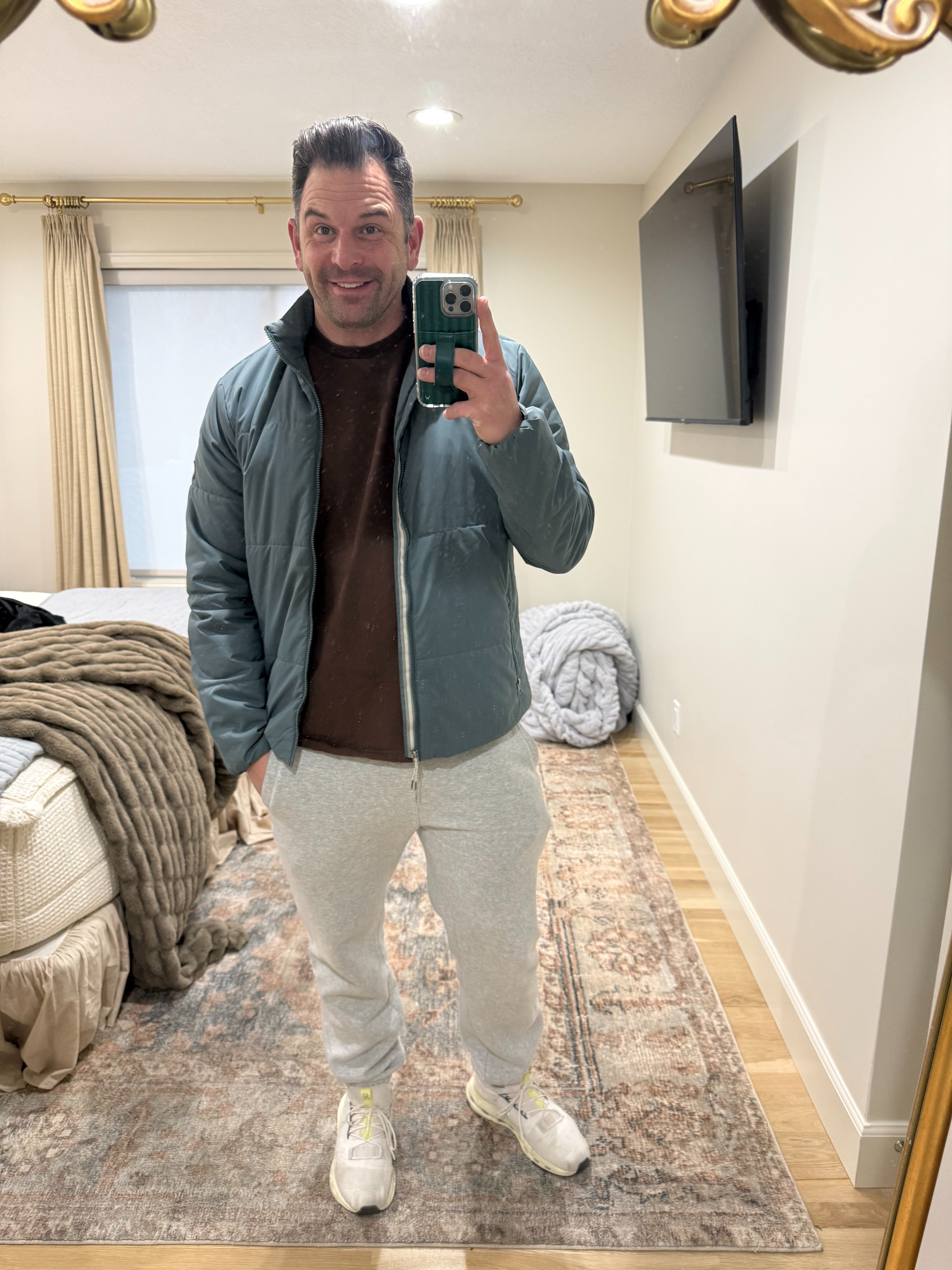  Active loungewear for today. And can you guess it? Wearing @Vuori US and @Alo Yoga 

Men’s style, dad fashion, activewear, 


#LTKootd #LTKActive #LTKMens