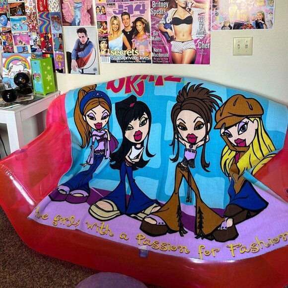 BRATZ THROW BLANKET | Poshmark