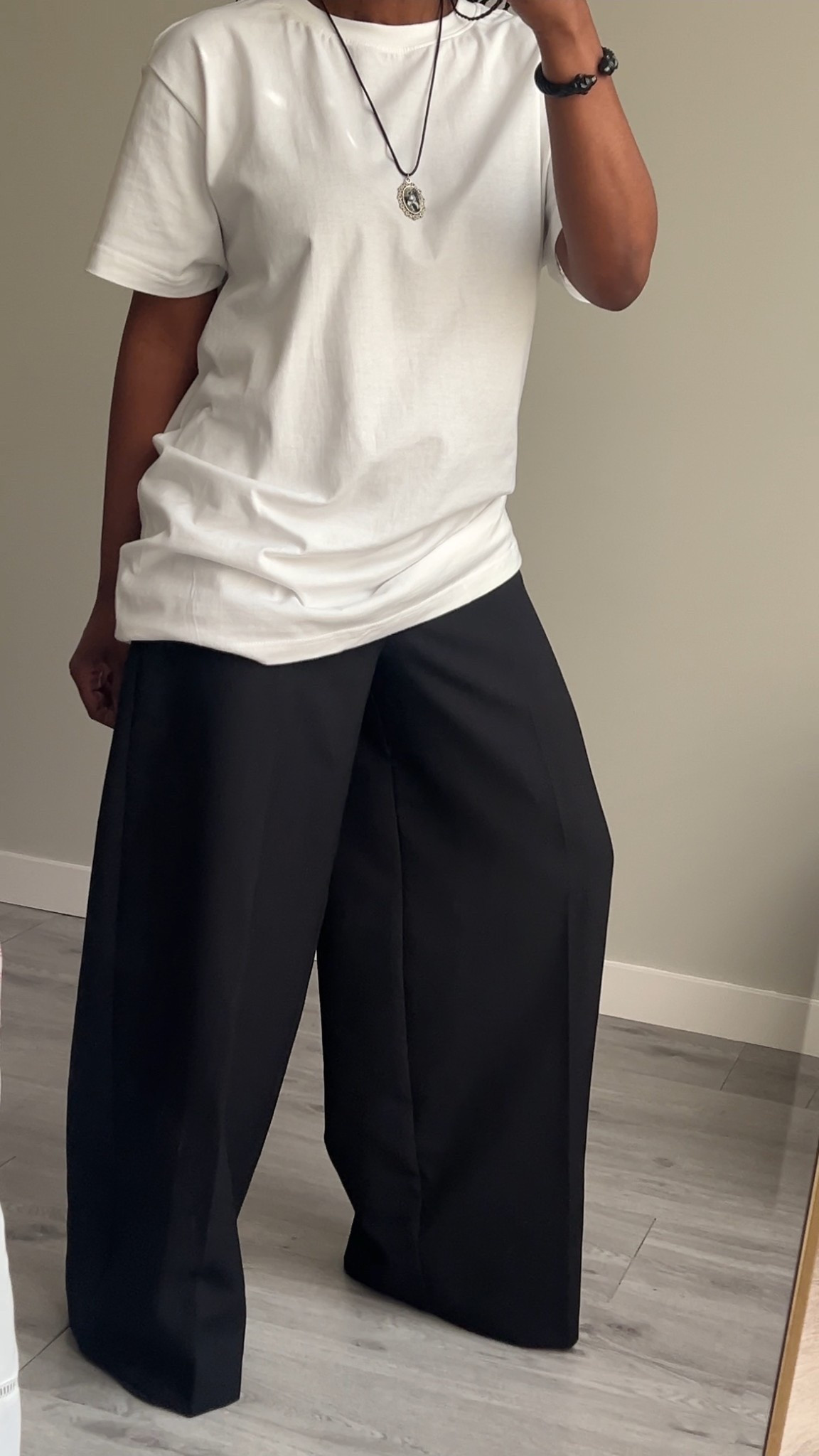 Less is more - add a cord necklace to your summer/fall outfits, simple yet impactful 

#LTKStyleTip #LTKFindsUnder50 #LTKBeauty