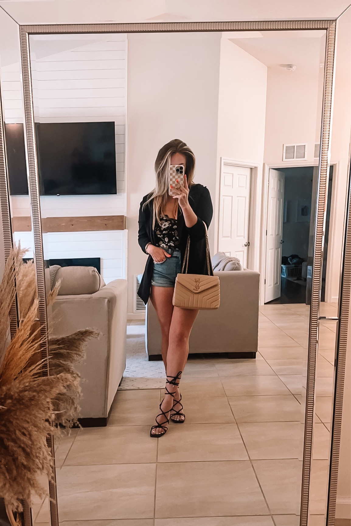 Women’s Summer to Fall outfit 

Summer | Fall | OOTD | women’s blazer | jean shorts | Abercrombie | date night | lace up heels | bodysuit 

#LTKunder50 #LTKstyletip #LTKmidsize