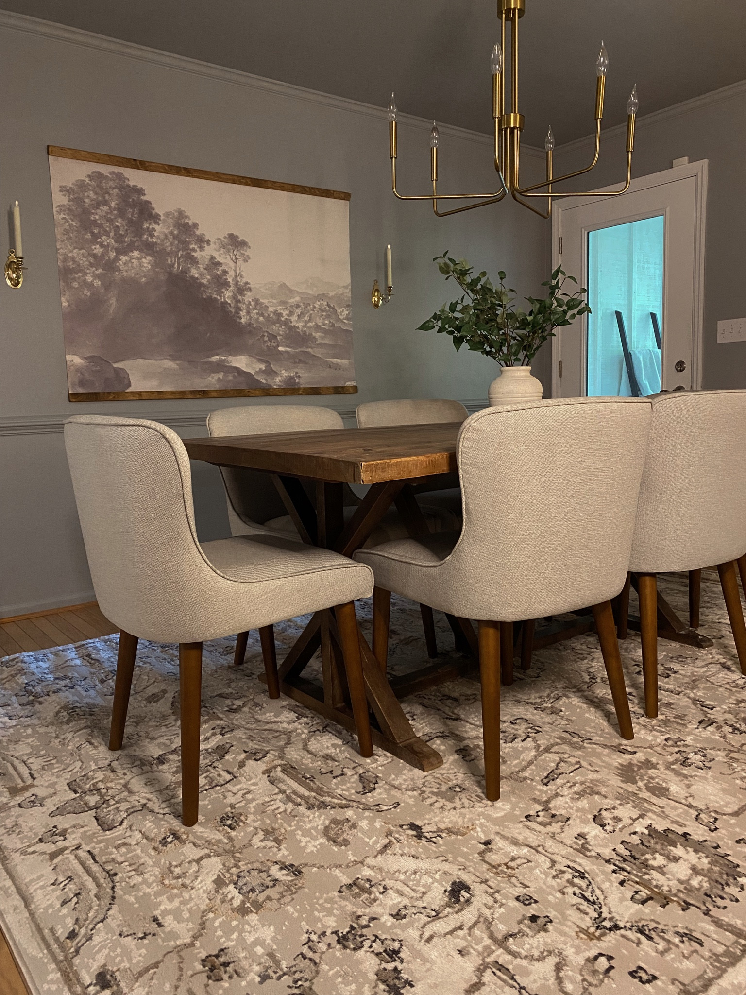 The power of a rug 🙌🏻 makes such an impact on the space. I got mine from @coveredbyrugs they have a huge selection and really affordable prices! Use code DESIGN20 for a discount!  @mohawkhome #ad #rugs #arearug 

#LTKSummerSales #LTKHome