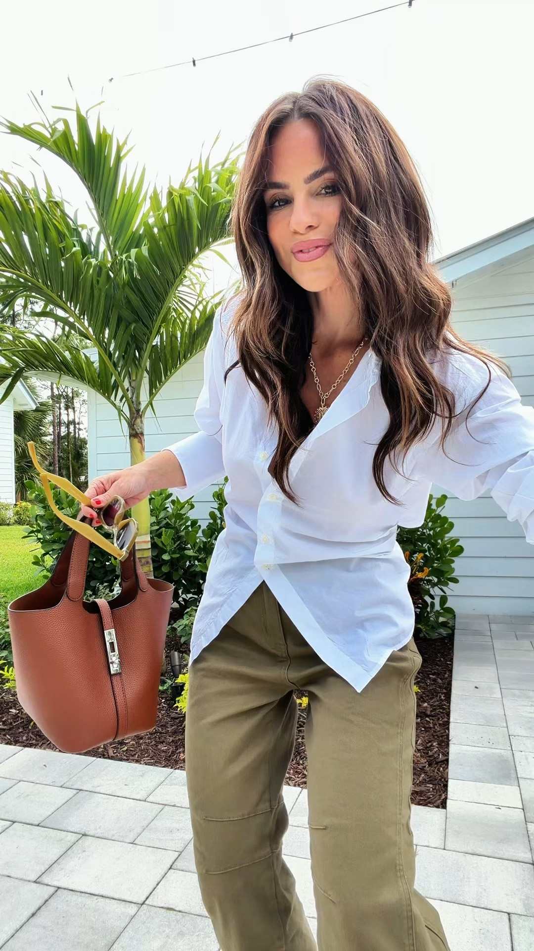 In love with this @loft top!
Wearing a small in top / shoes are true to size / linked similar jeans 


#barreljeans #casualoutfit #platformheels

#LTKootd #LTKgrwm #LTKPetite