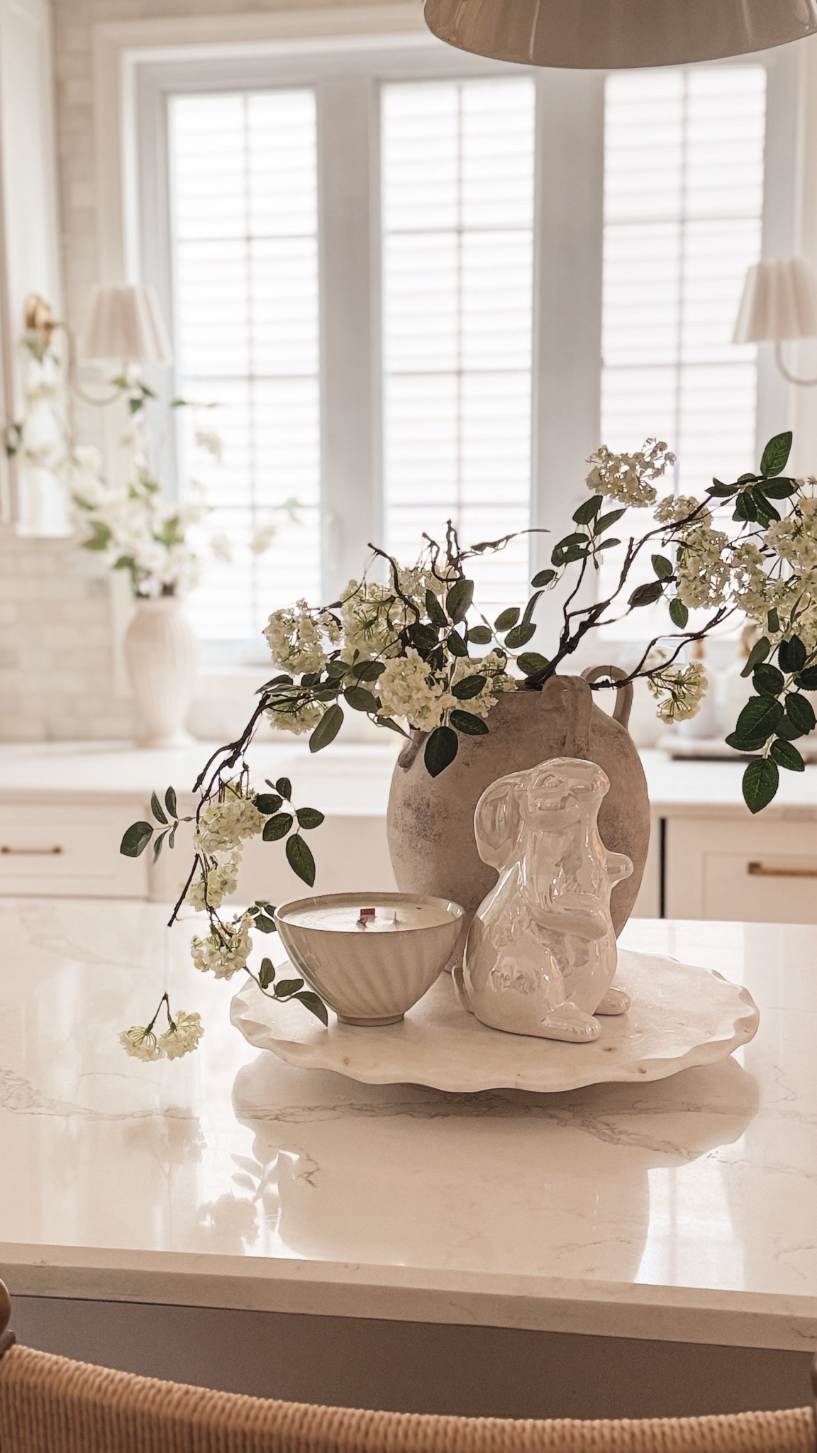 Kitchen Easter decor, Easter decor. Kitchen styling 